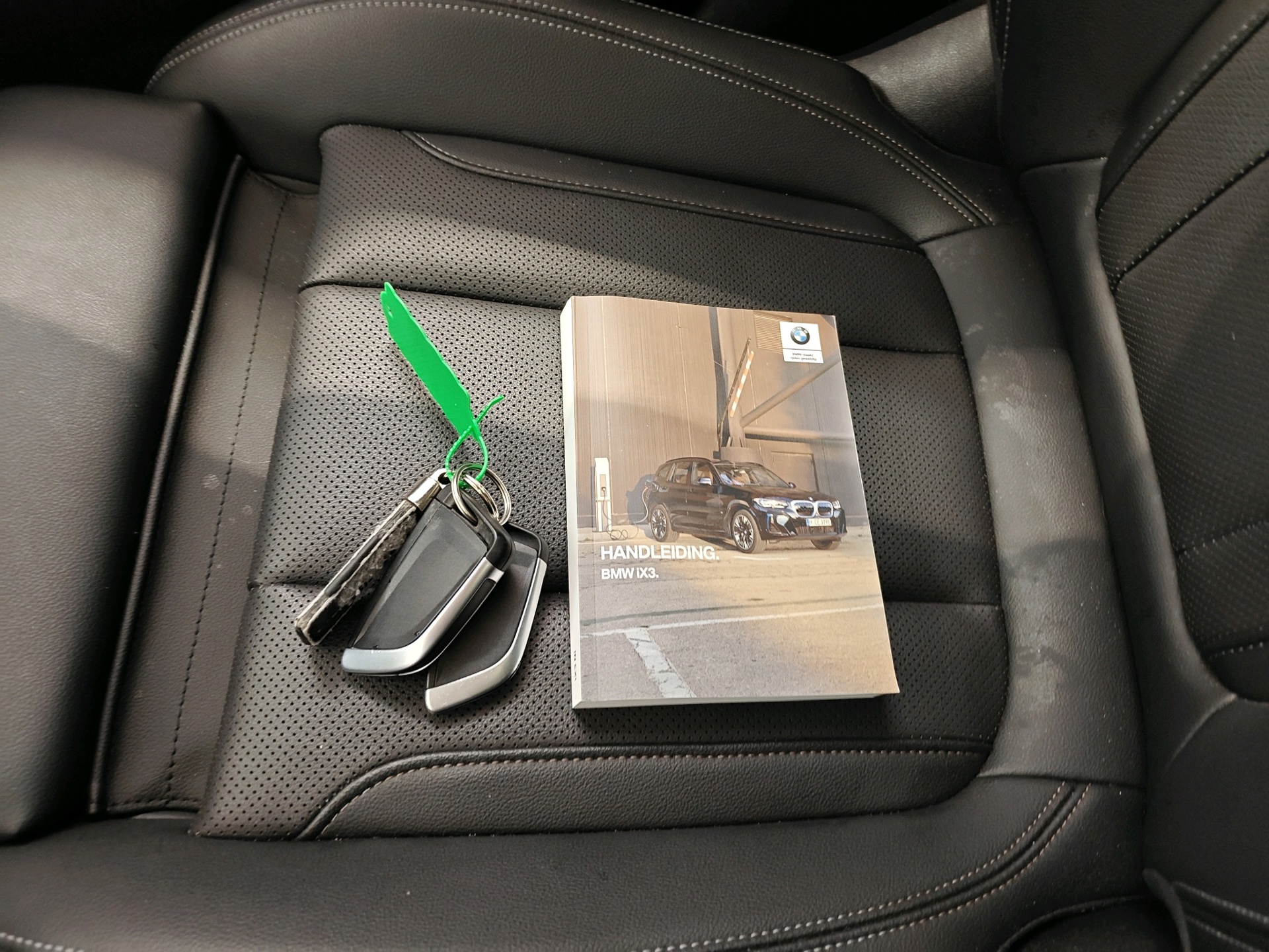 Foto van BMW Ix3