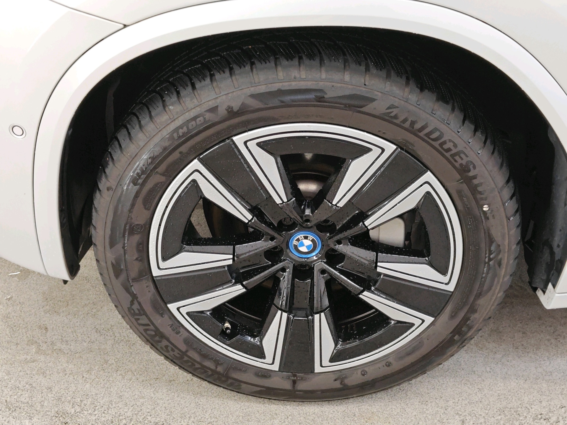 Foto van BMW Ix3
