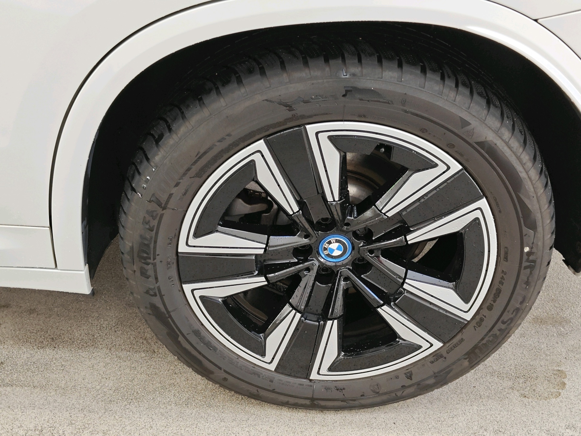Foto van BMW Ix3