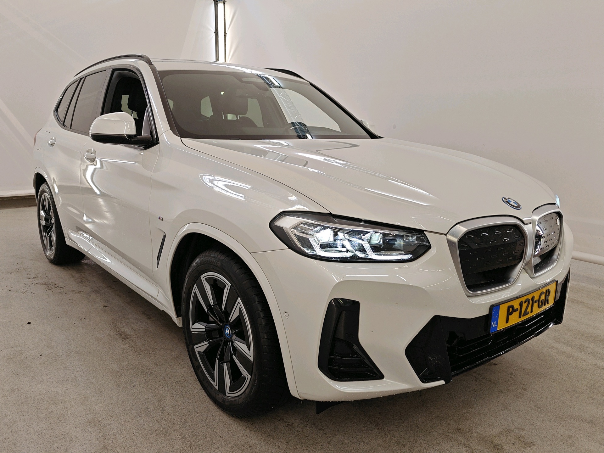 Foto van BMW Ix3