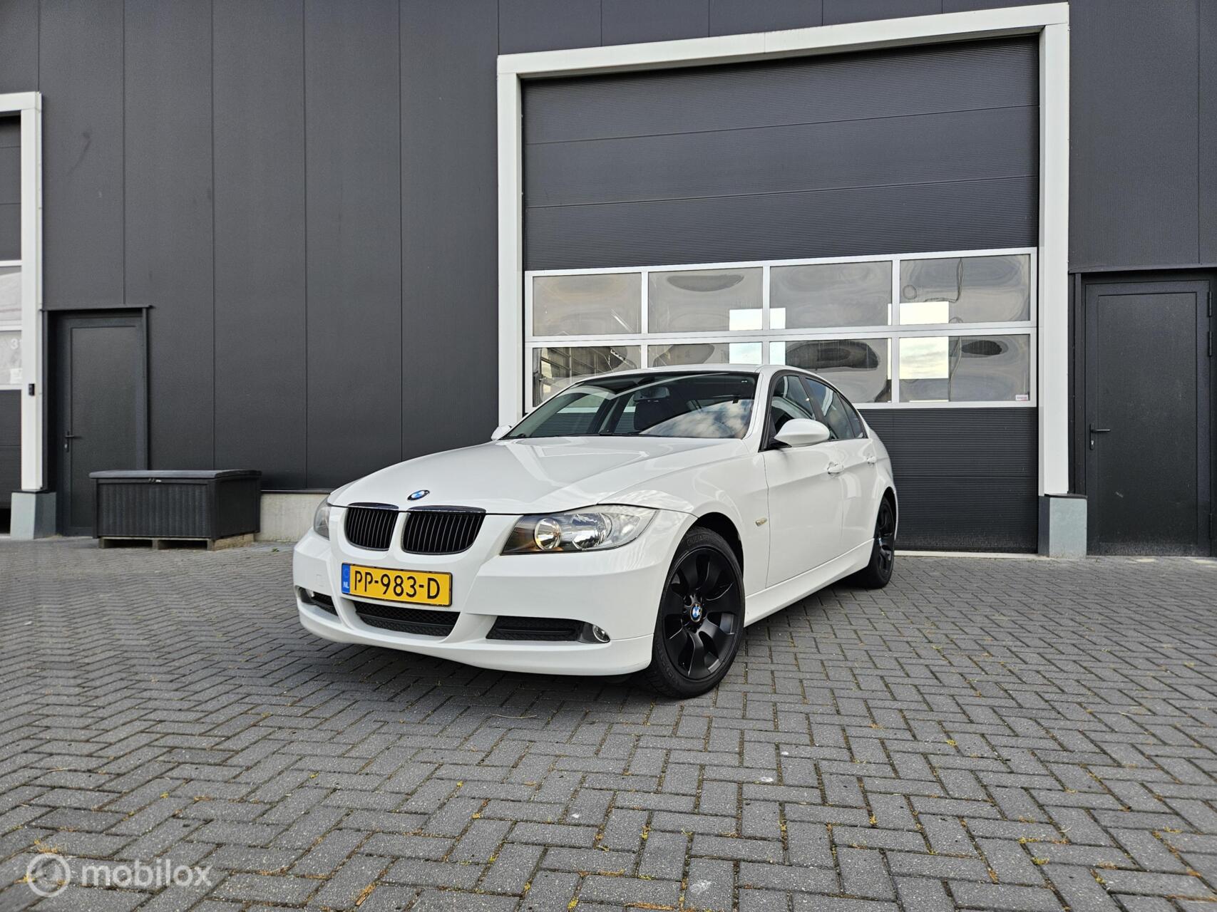 Foto van BMW 3ER REIHE