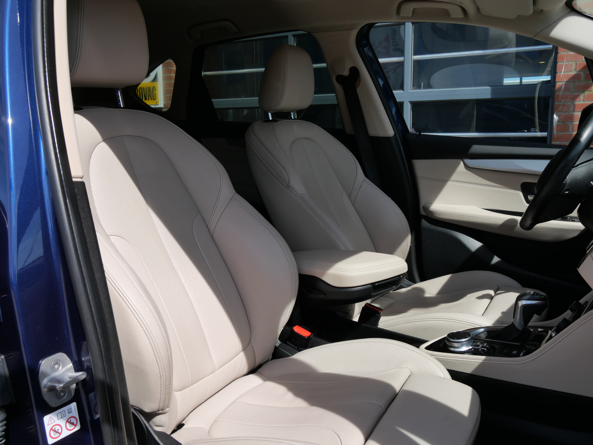 Foto van BMW 220i Active Tourer
