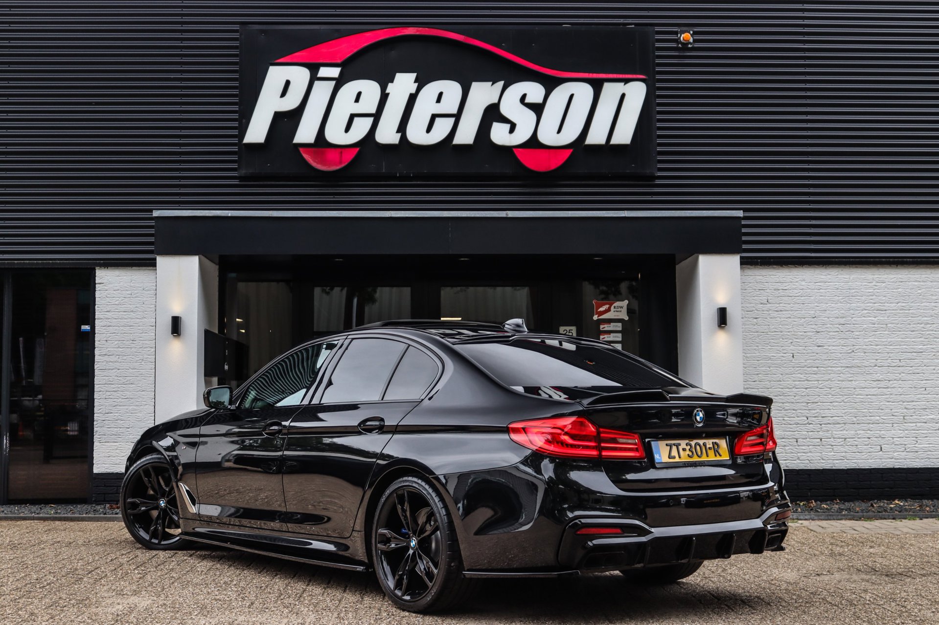 Foto van BMW M550i xDrive