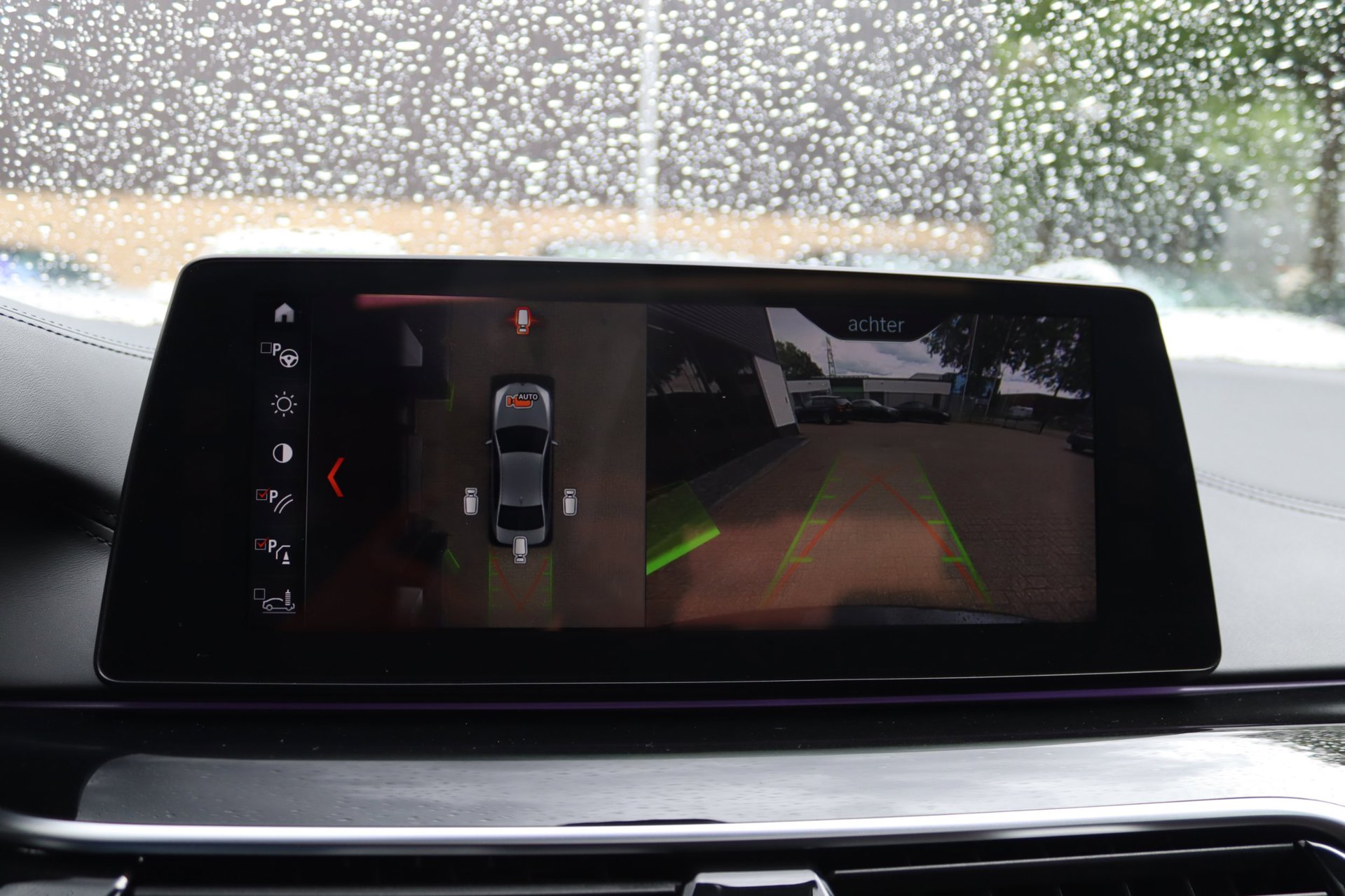 Foto van BMW M550i xDrive