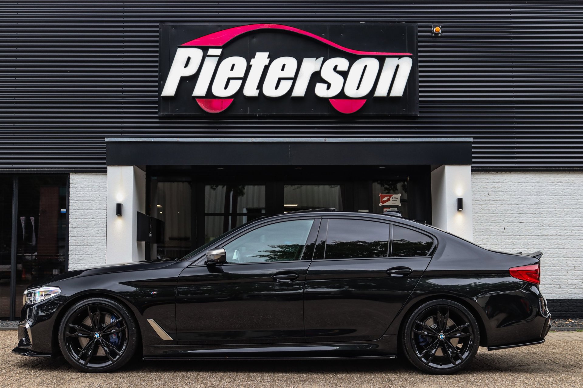 Foto van BMW M550i xDrive