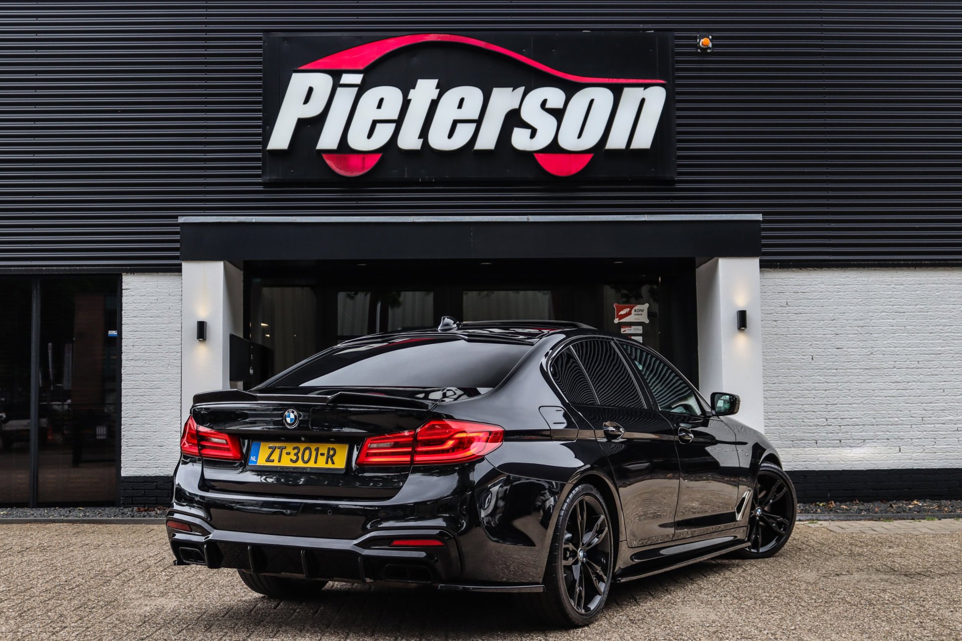 Foto van BMW M550i xDrive