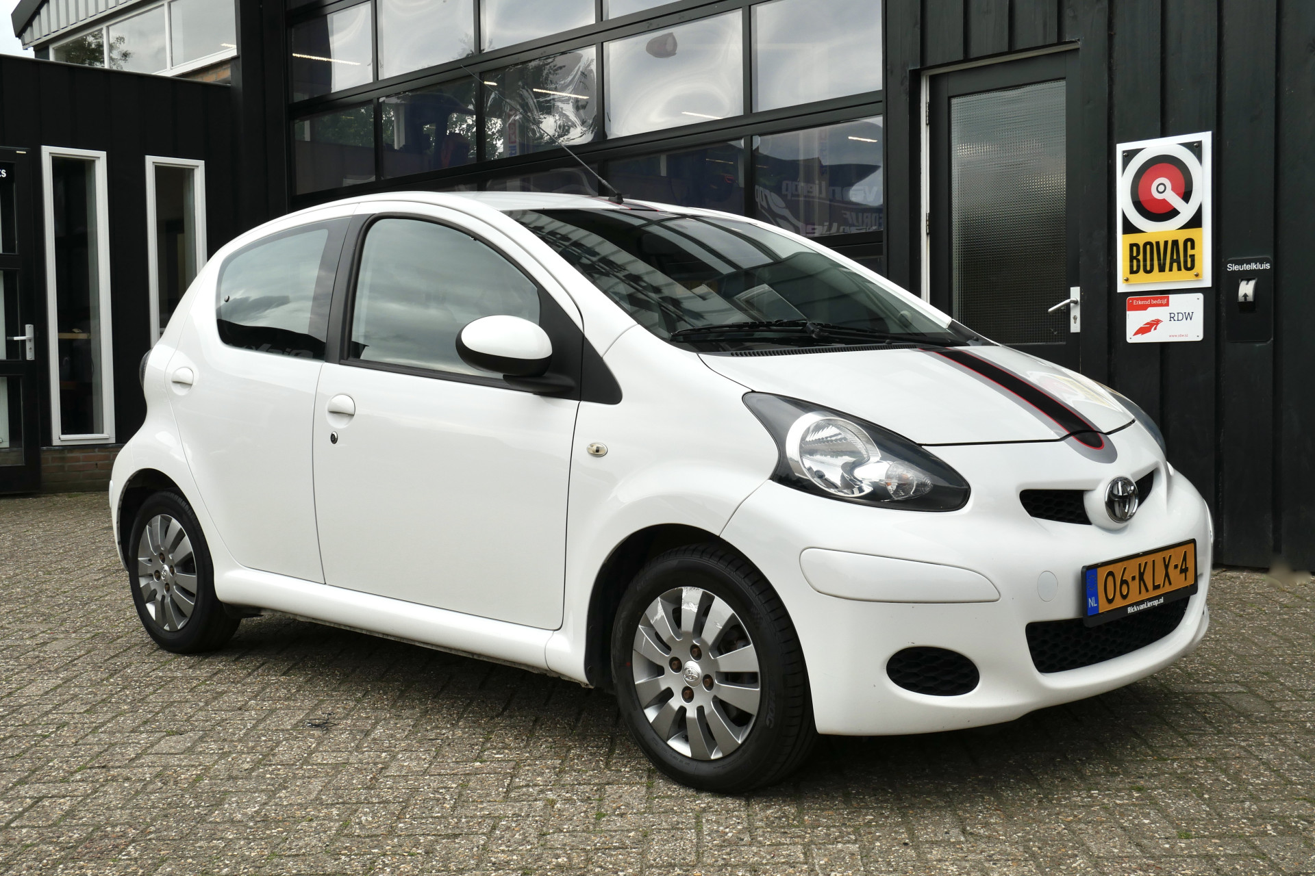 Toyota Toyota Aygo 1.0-12V Xcite White 2010 - voorkant