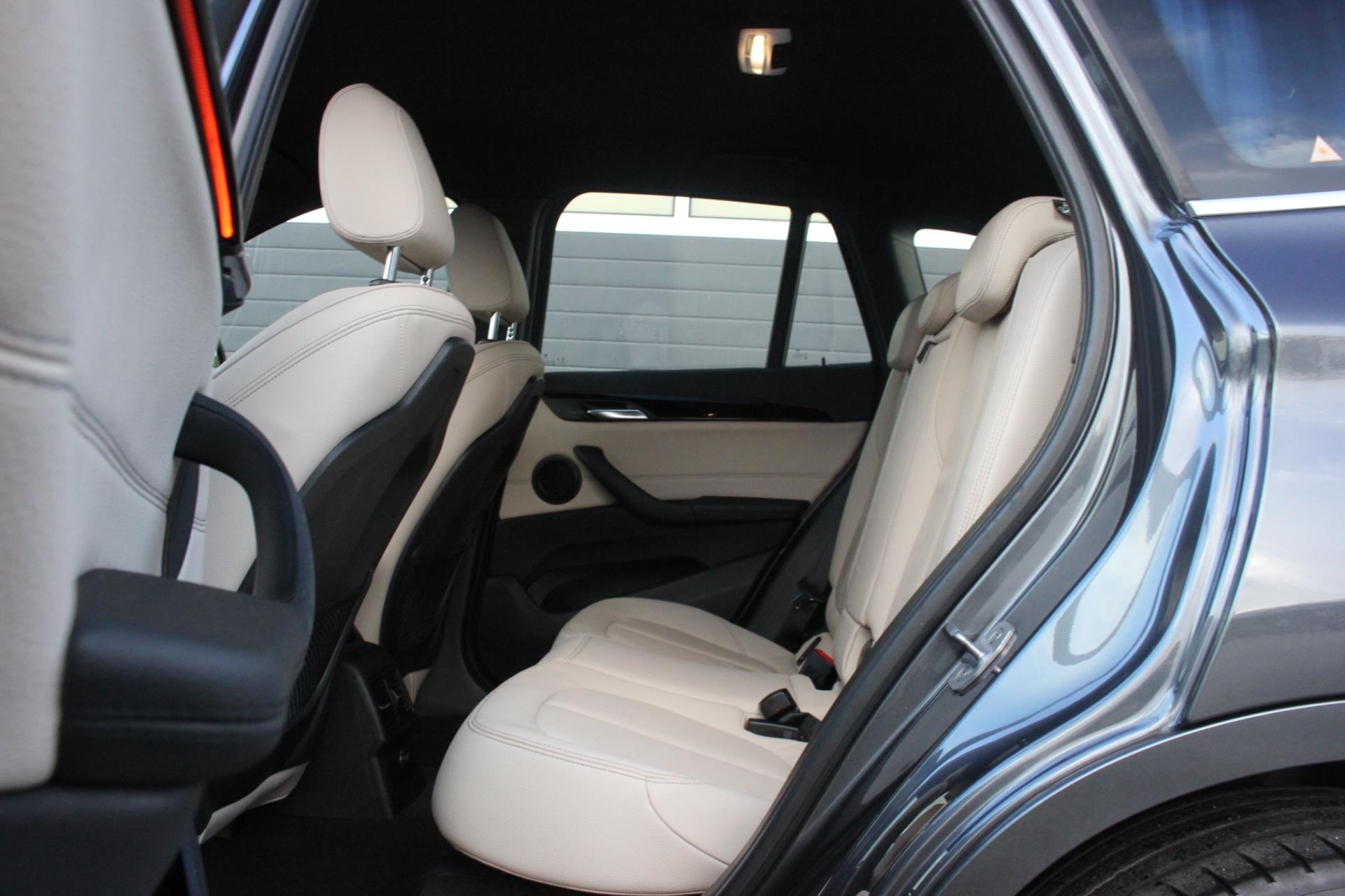 Foto van BMW X1 Sdrive20i