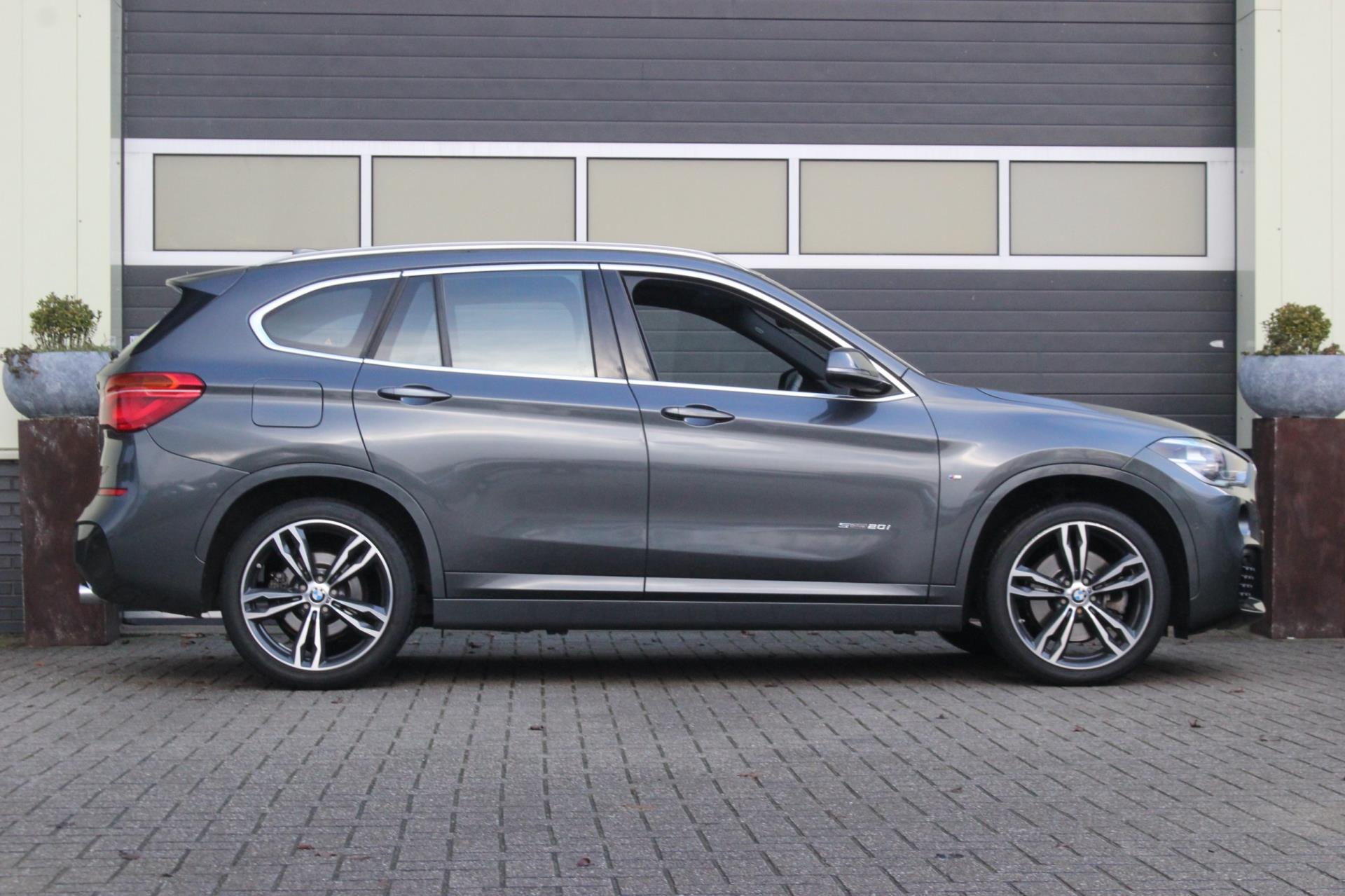 Foto van BMW X1 Sdrive20i