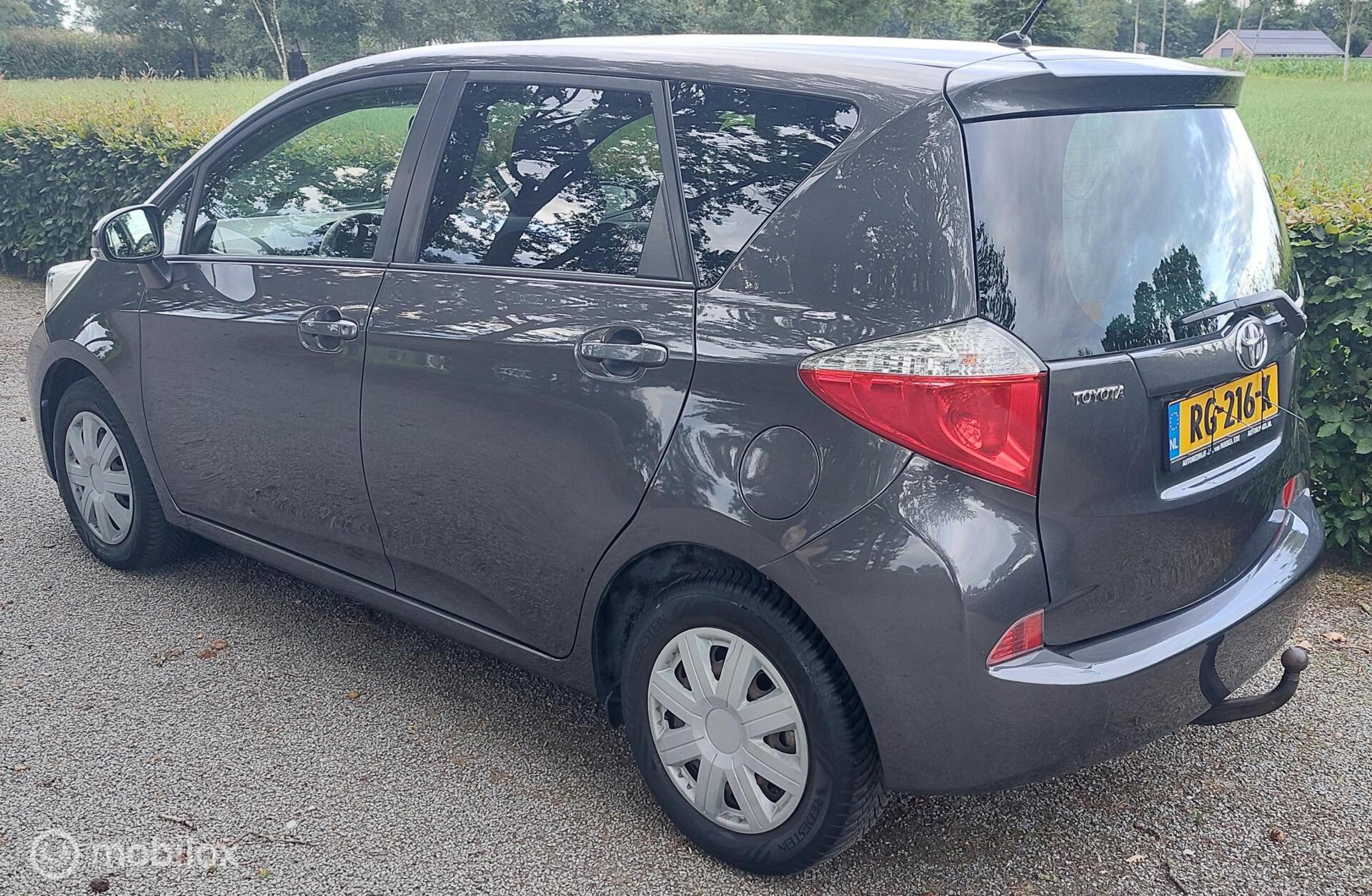 Foto van Toyota Toyota Verso-s