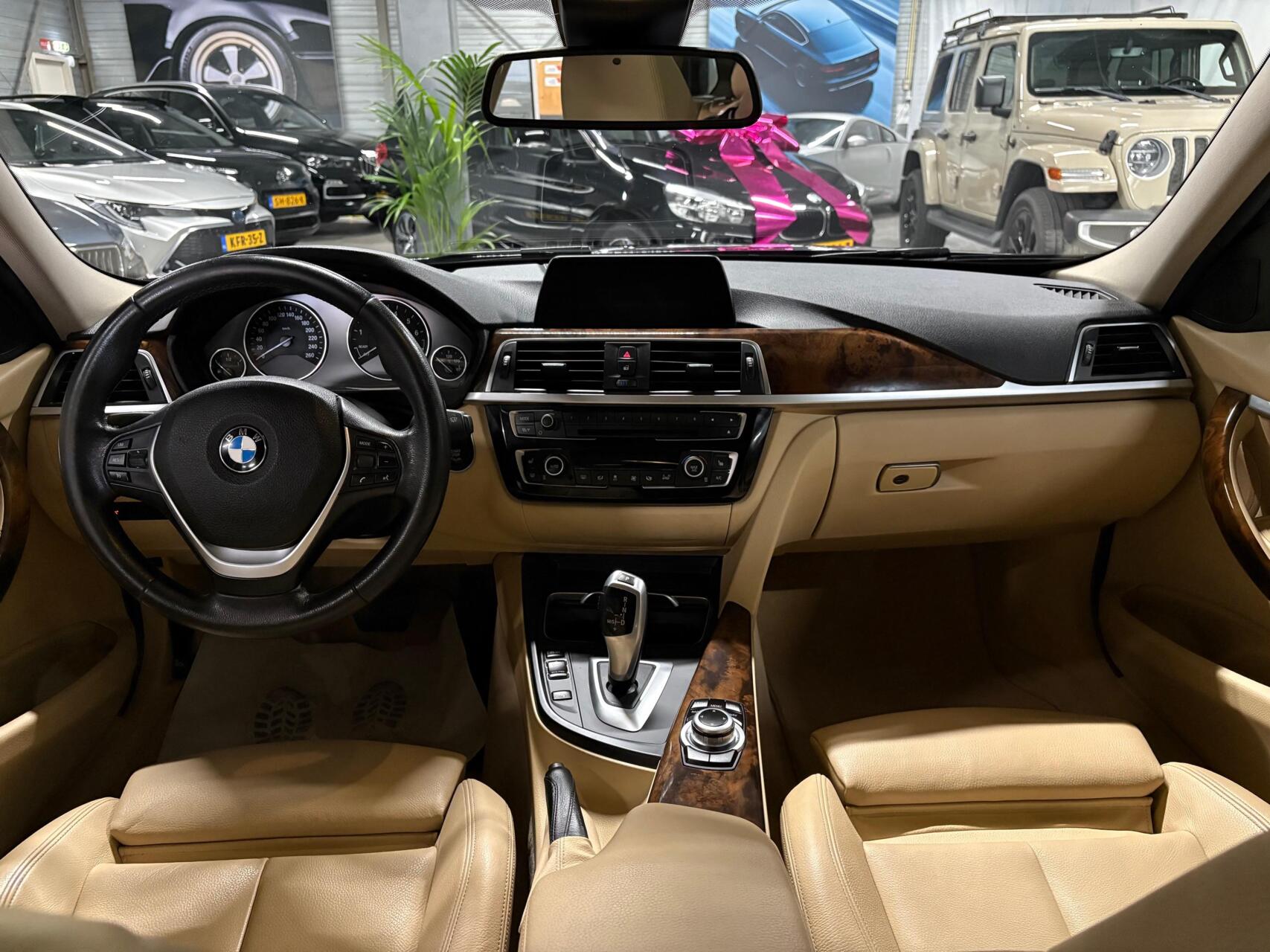 Foto van BMW 320i