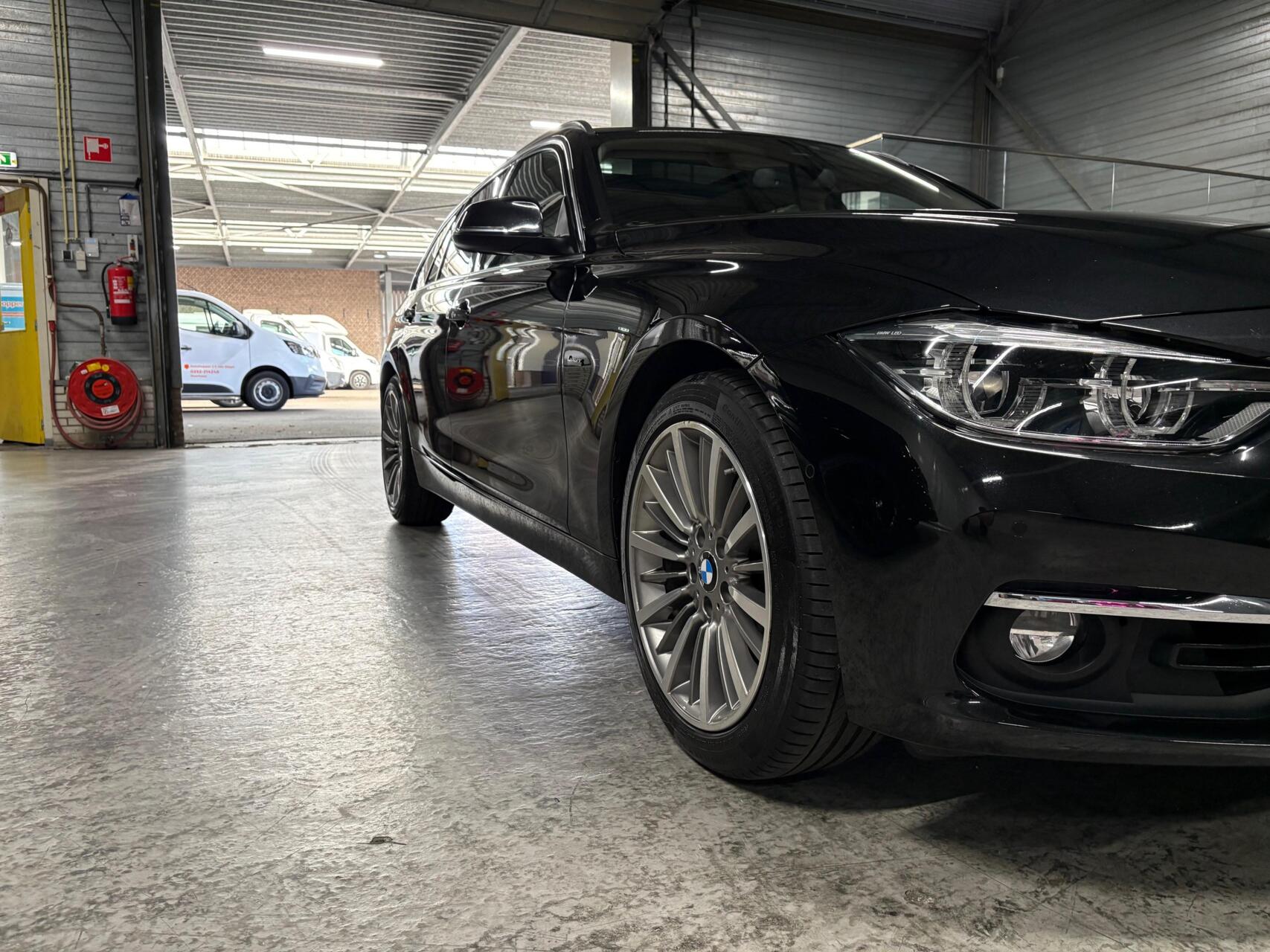 Foto van BMW 320i