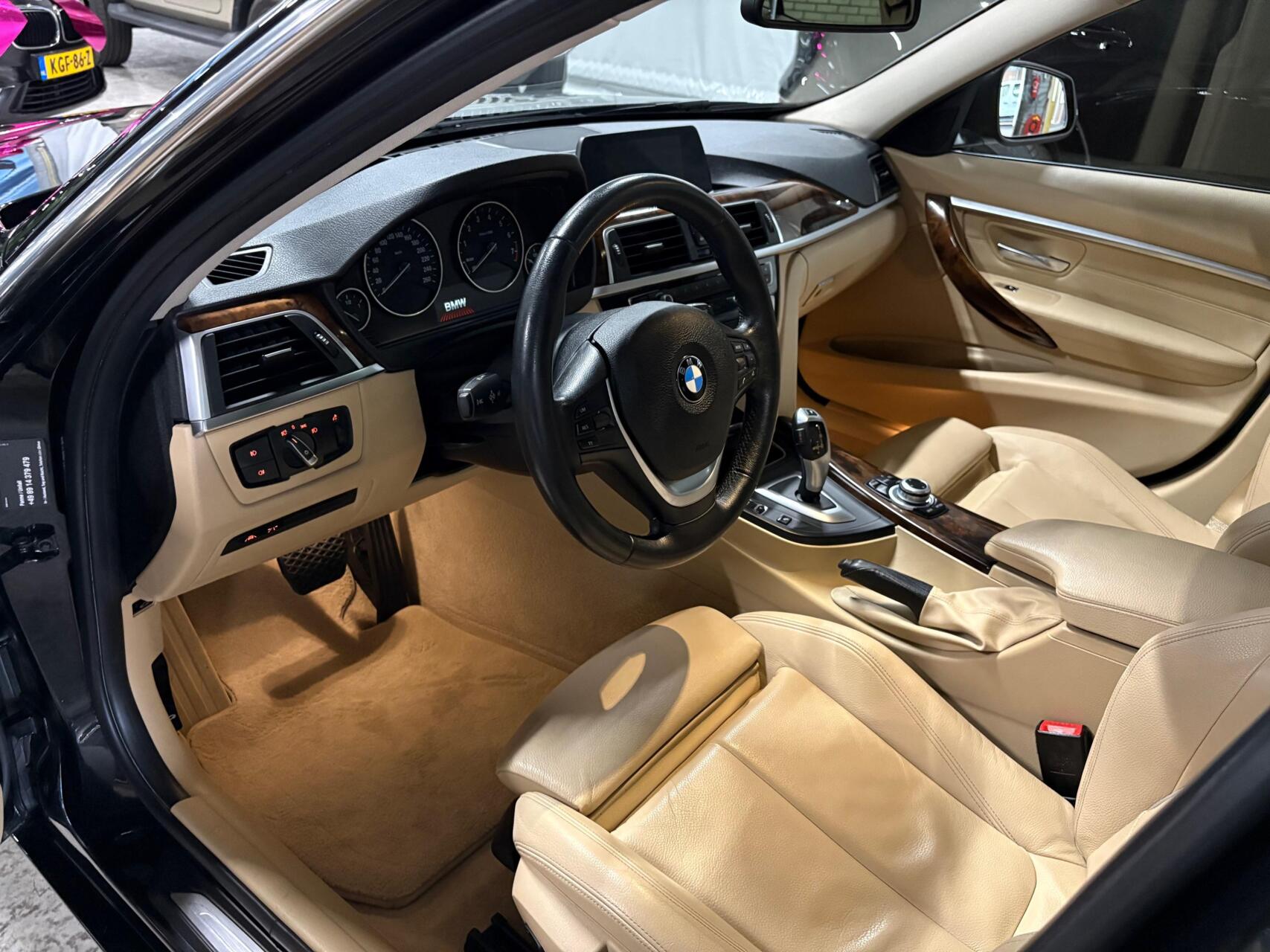 Foto van BMW 320i