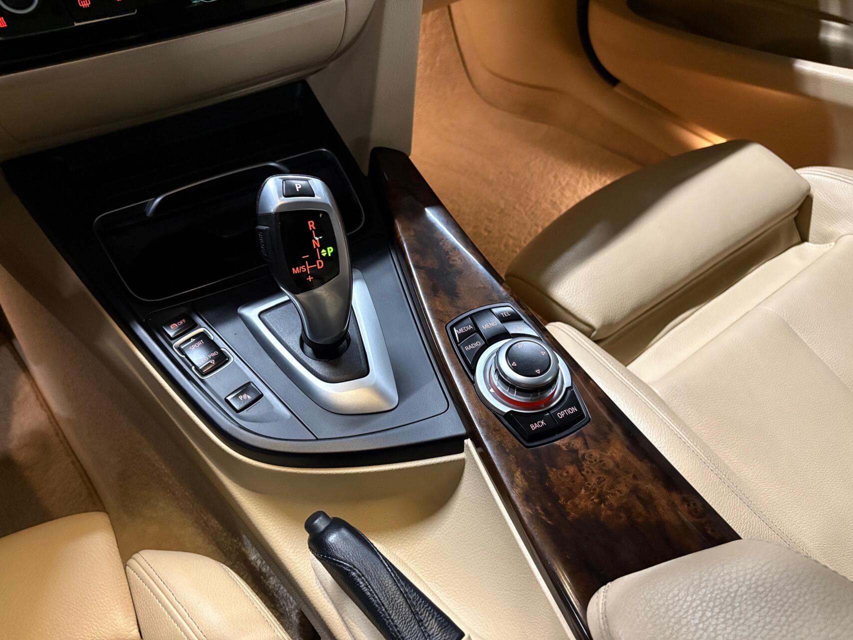 Foto van BMW 320i