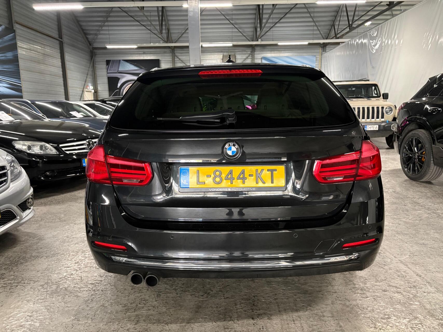 Foto van BMW 320i