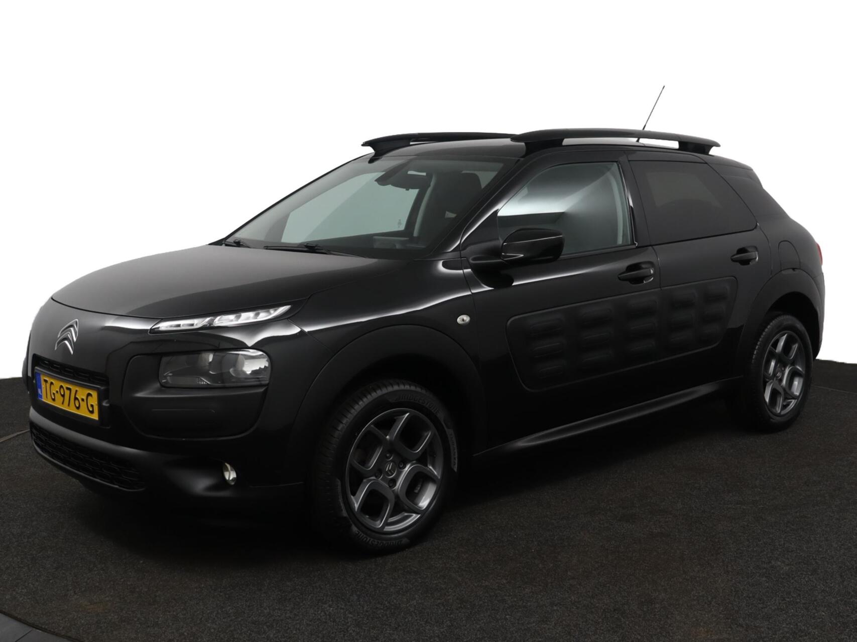 Citroen C4 Cactus 1.2 Shine Airco Cruise Trekhaak Nette Auto 2018 - voorkant