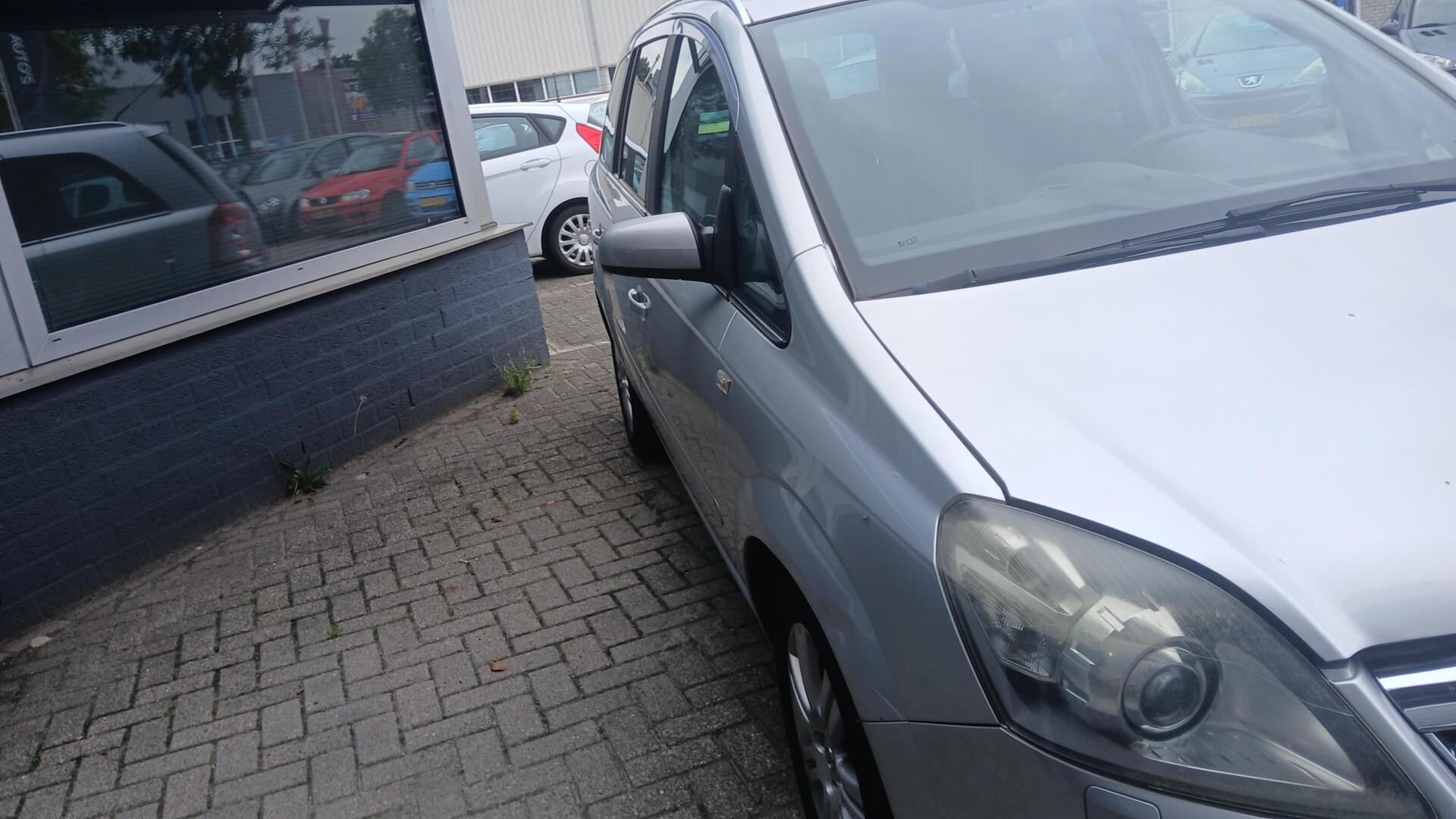 Foto van Opel Zafira