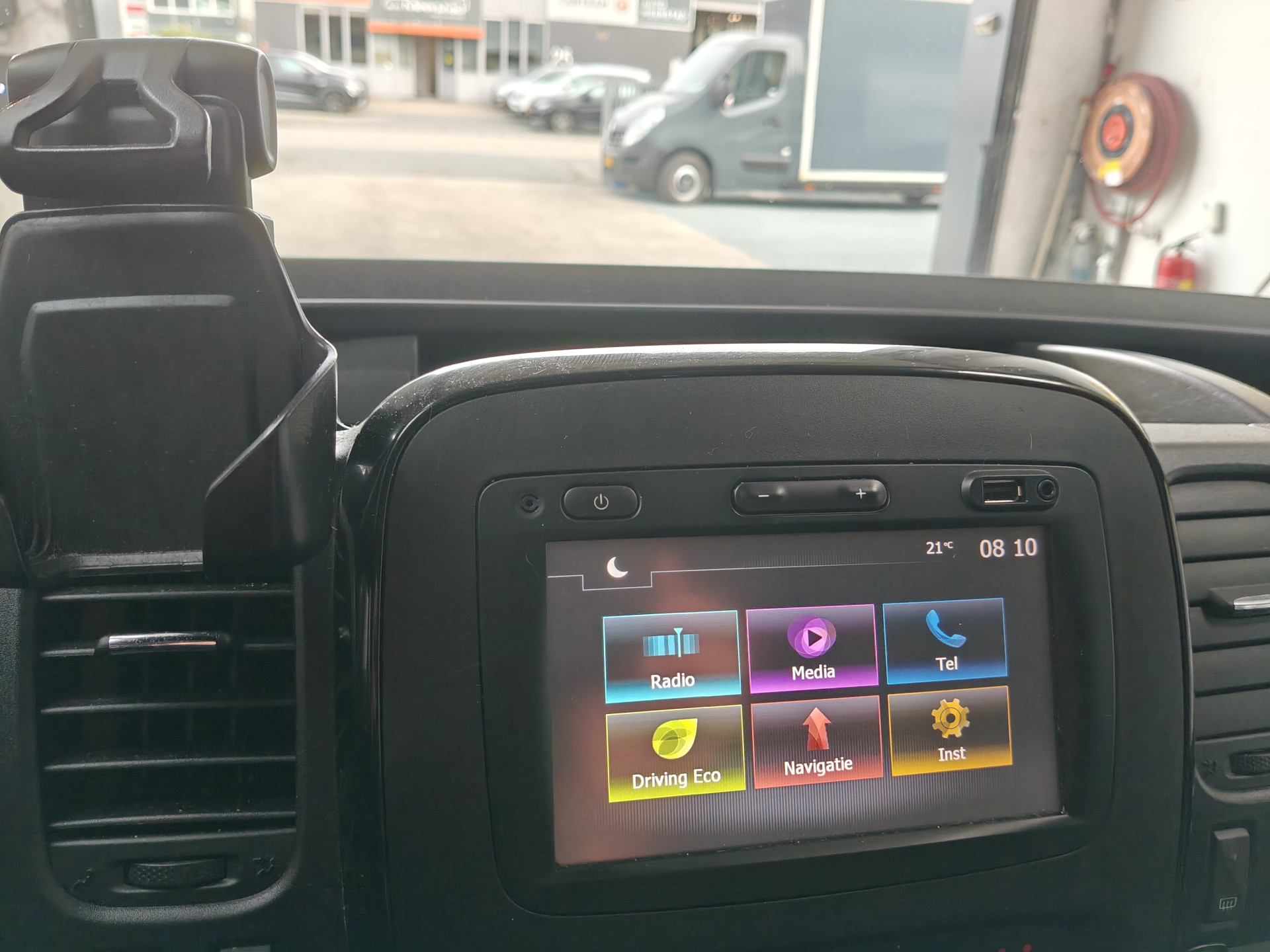 Foto van Opel Vivaro-b