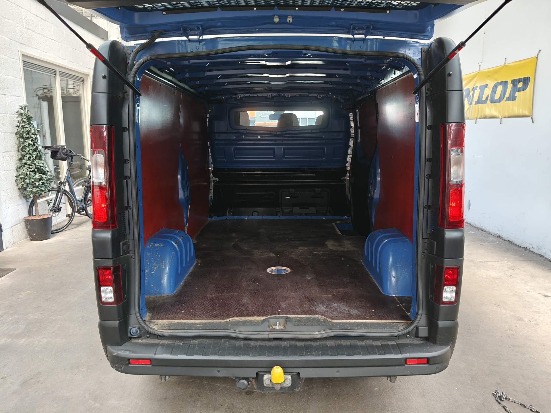 Foto van Opel Vivaro-b