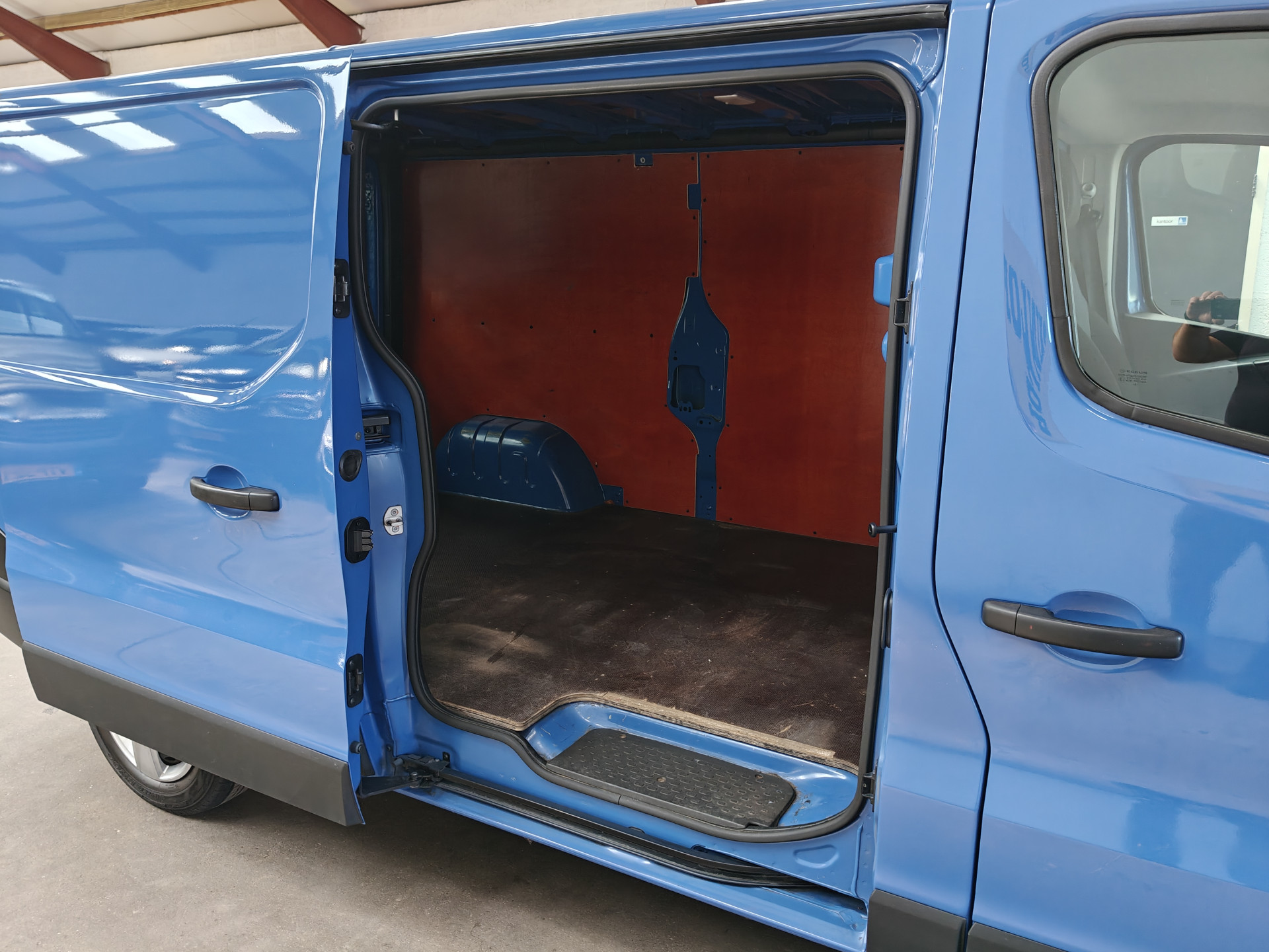 Foto van Opel Vivaro-b