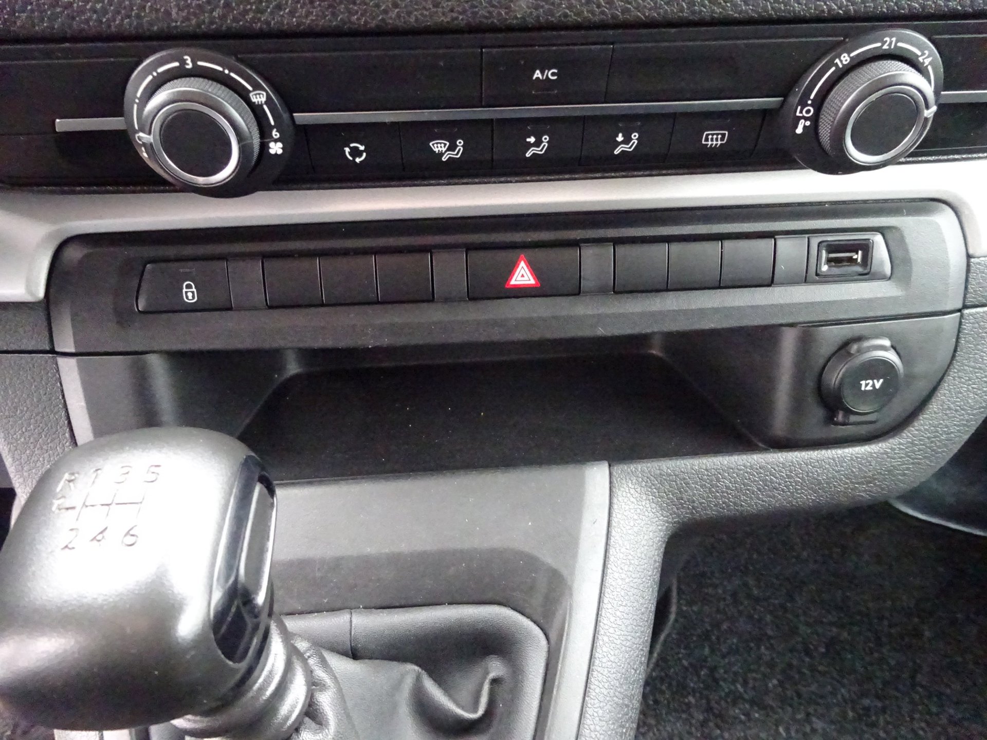 Foto van Opel Vivaro
