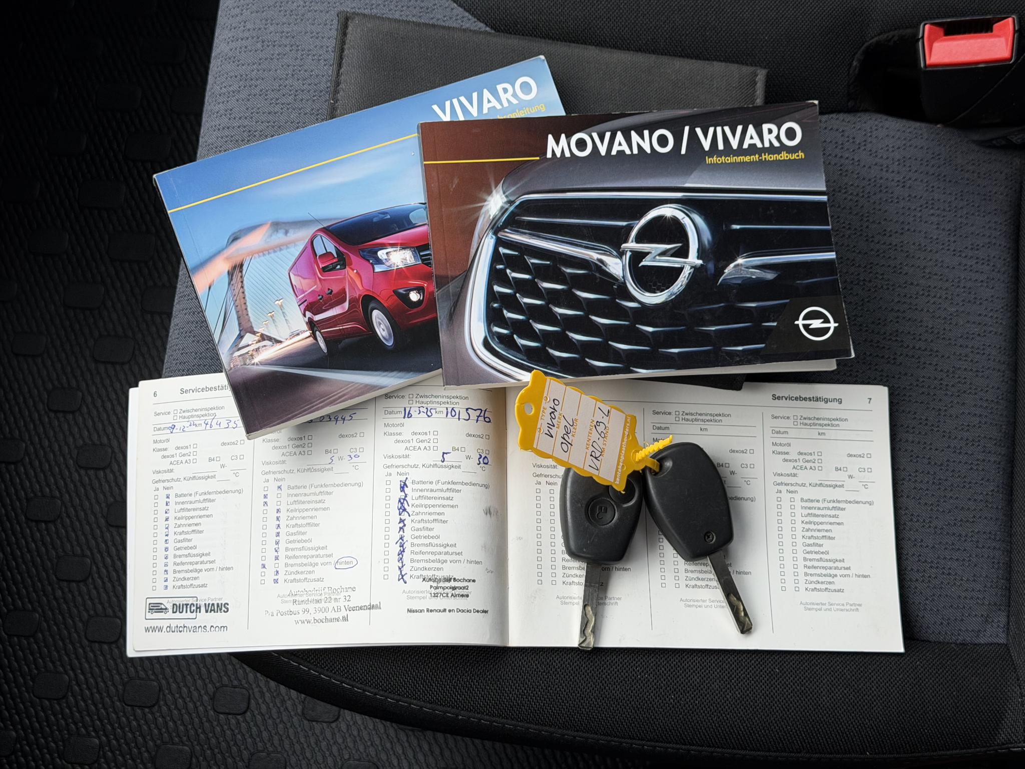Foto van Opel Vivaro-b