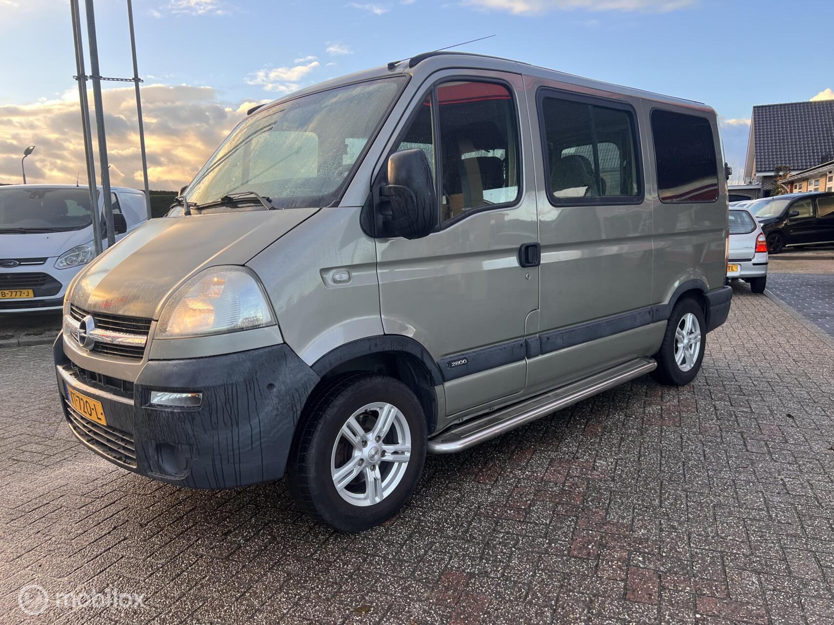 Opel Movano 2.5 CDTI L1H1 DC 2008 - voorkant