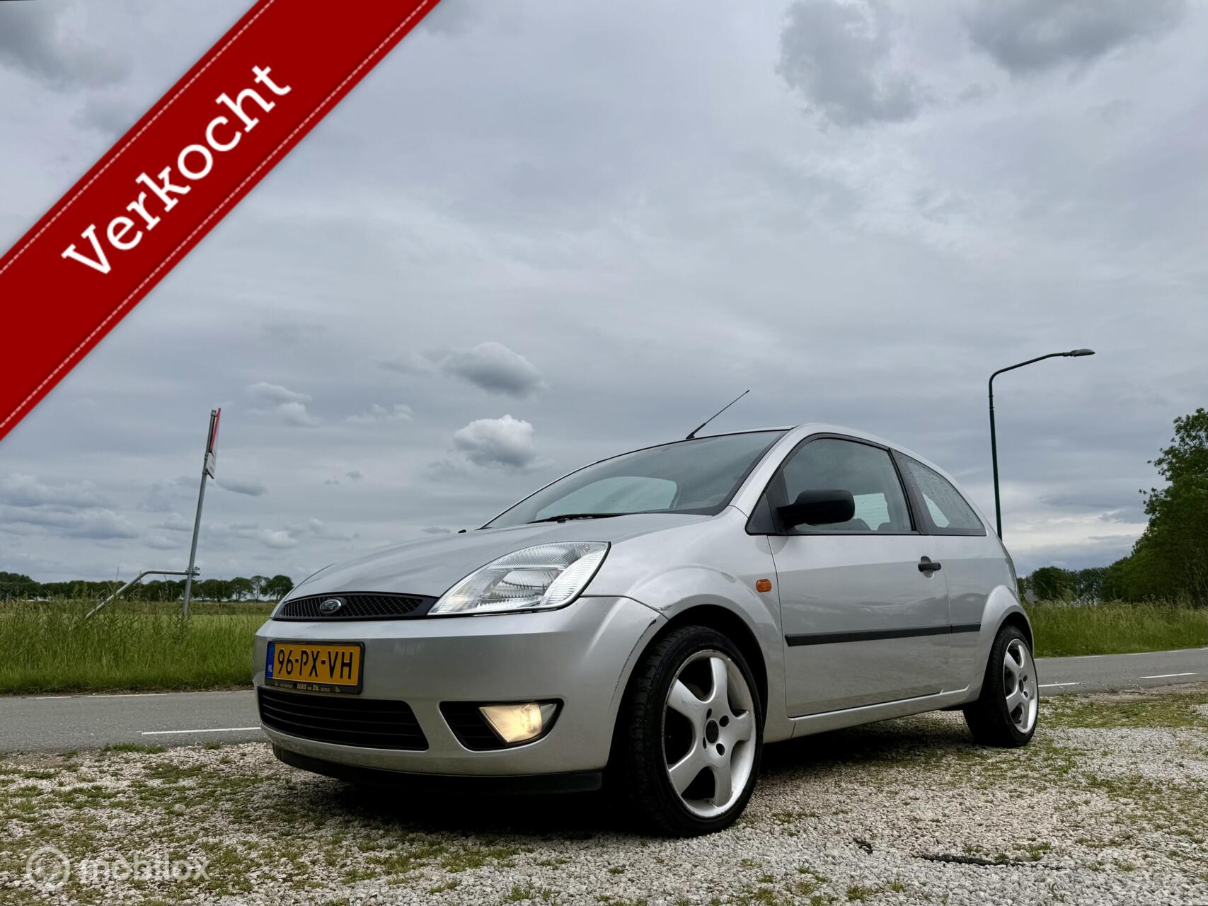 Ford Fiesta 1.4-16V Futura, BJ 2005, Airco, APK Juli 2027 2005 - voorkant