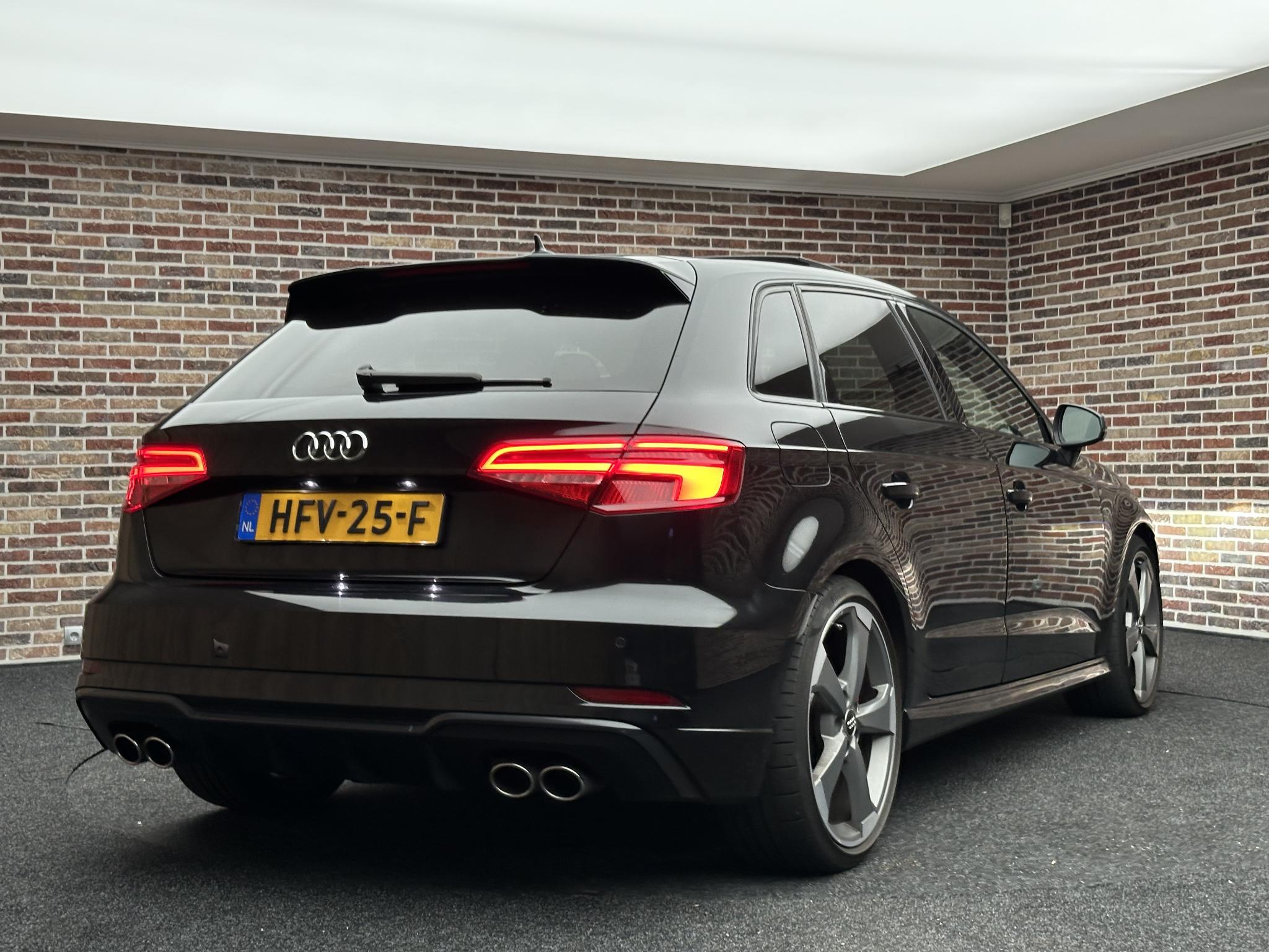 Foto van Audi S3 Sportback