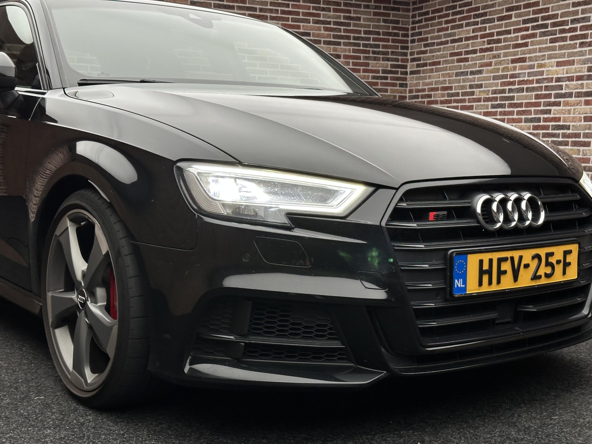 Foto van Audi S3 Sportback