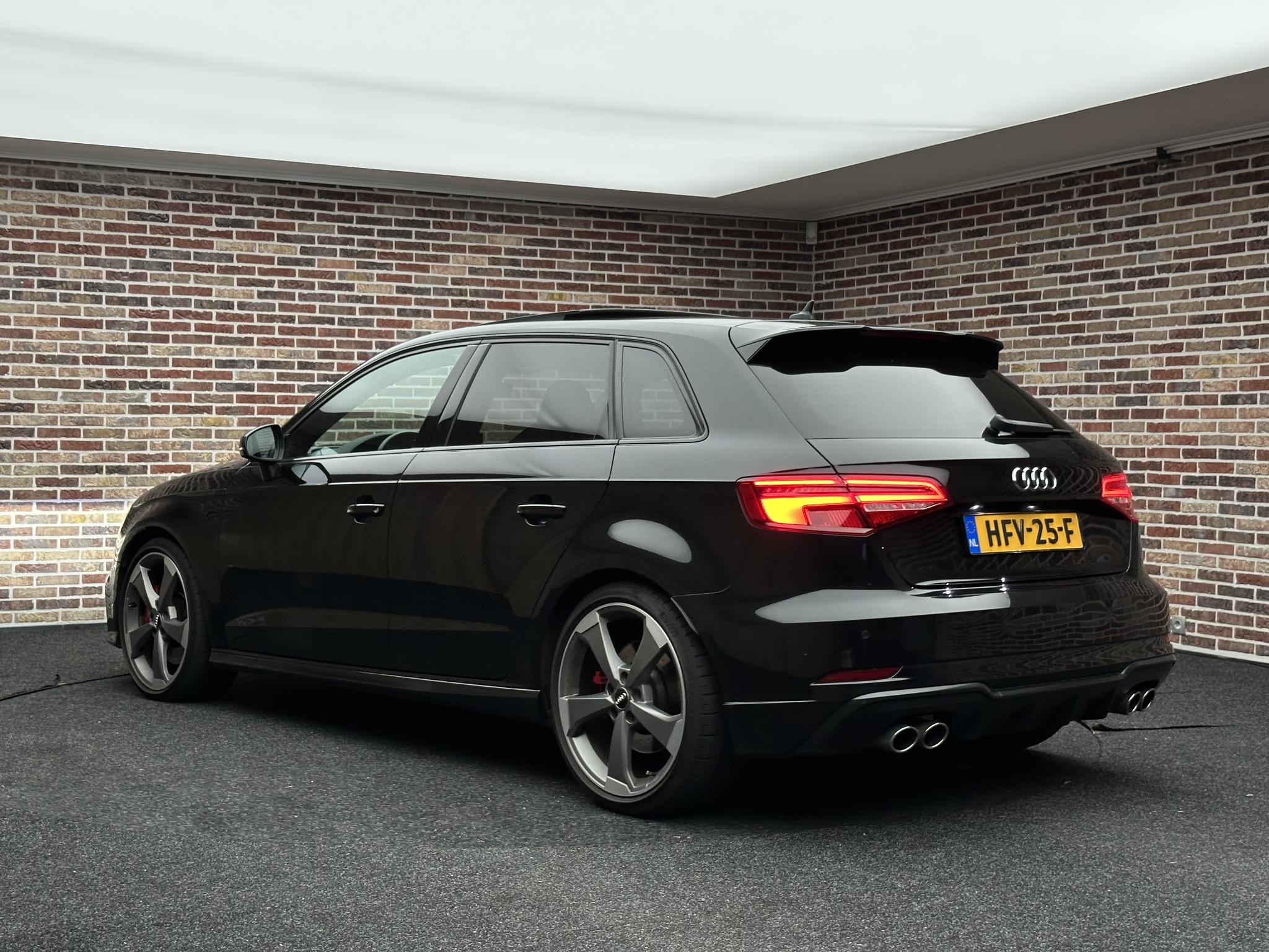 Foto van Audi S3 Sportback
