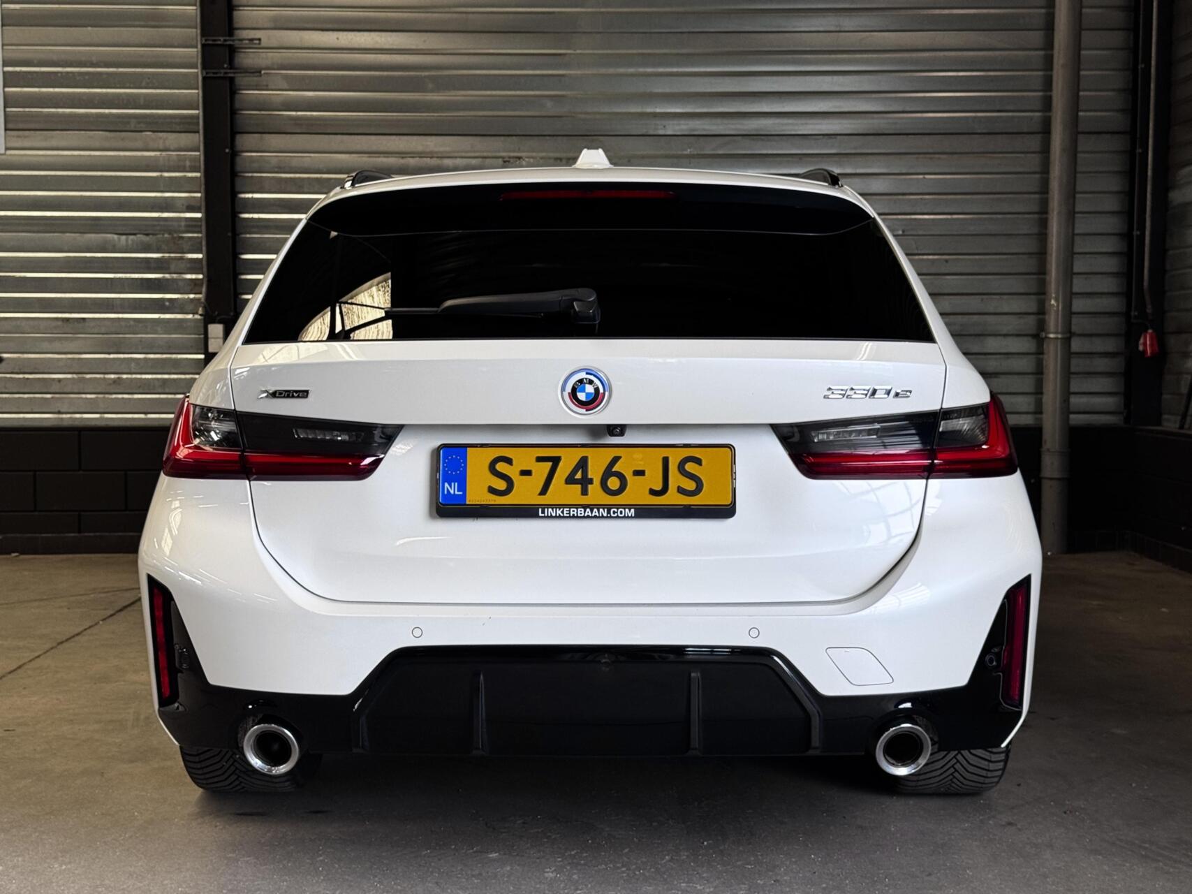 Foto van BMW 330e xDrive
