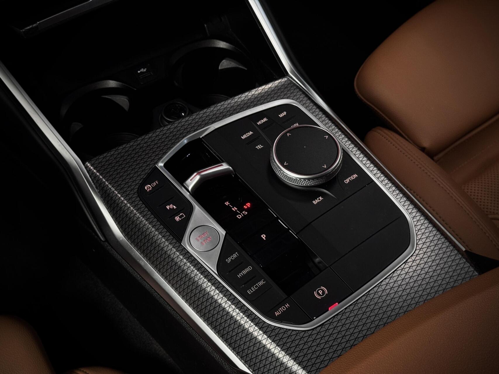 Foto van BMW 330e xDrive
