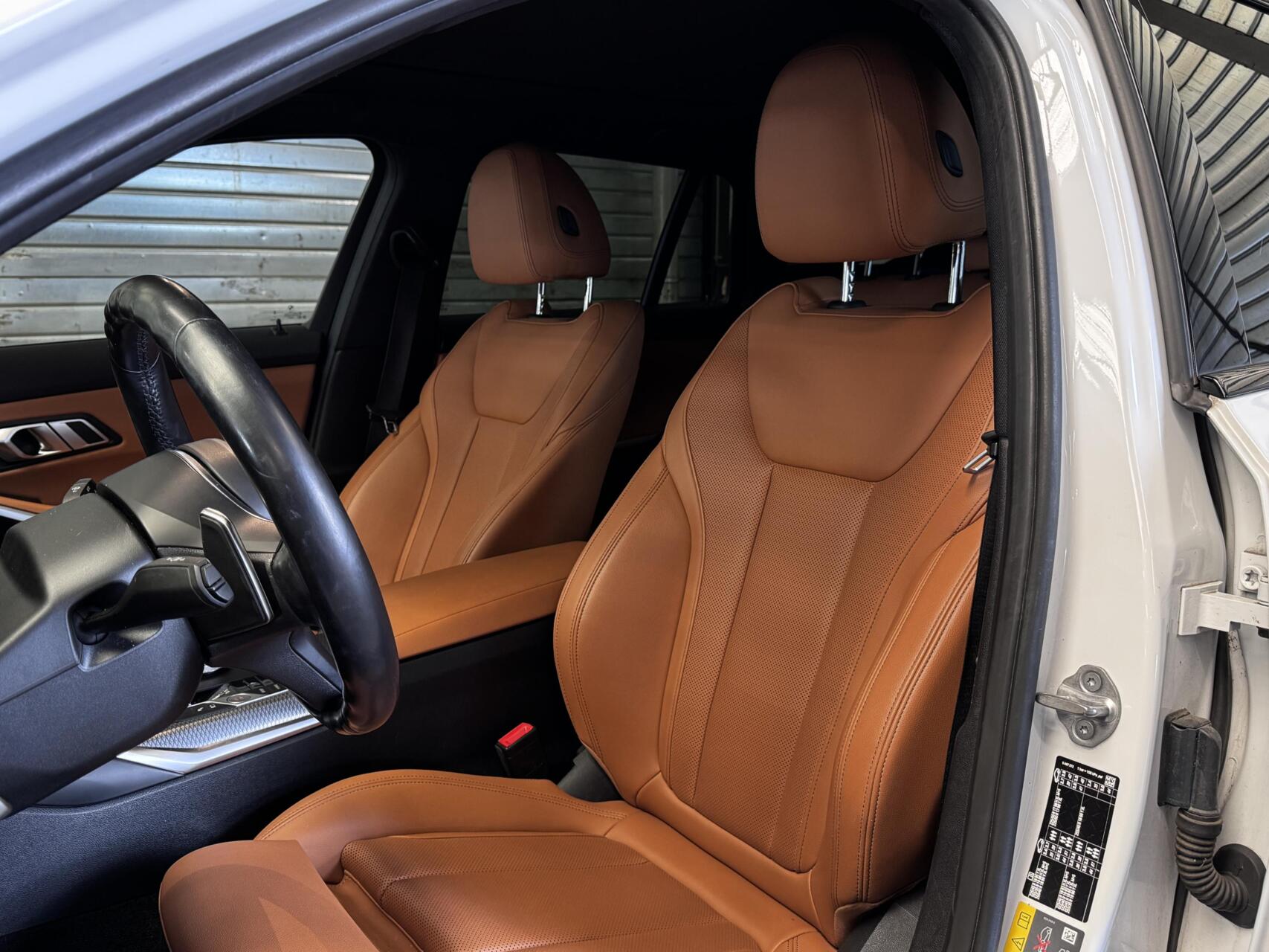 Foto van BMW 330e xDrive