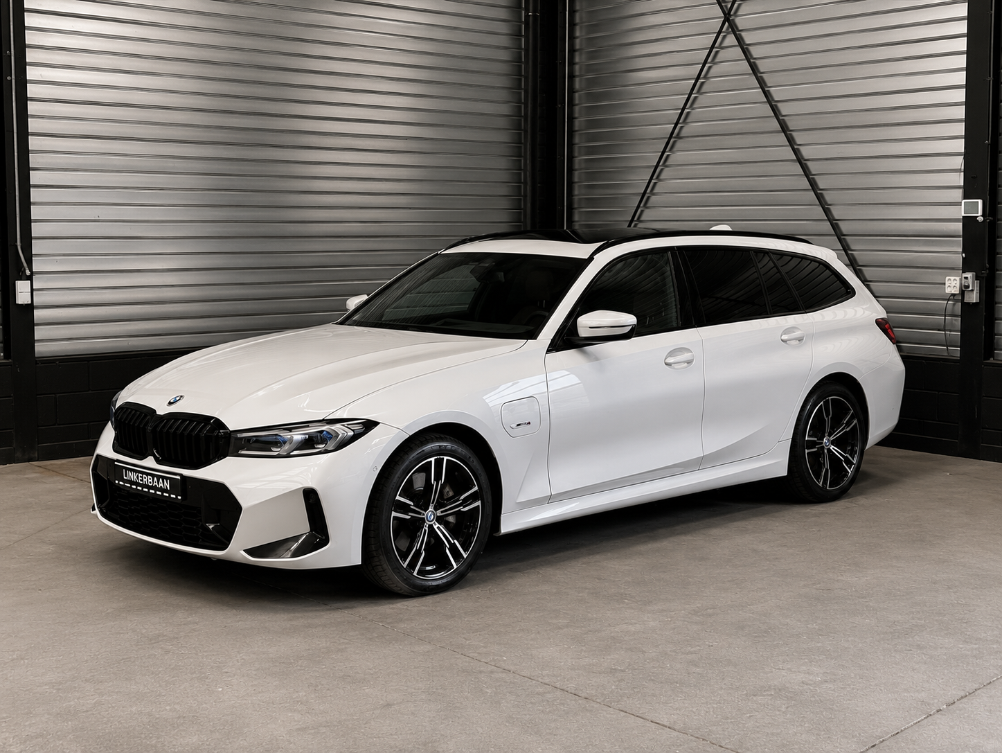 Foto van BMW 330e xDrive
