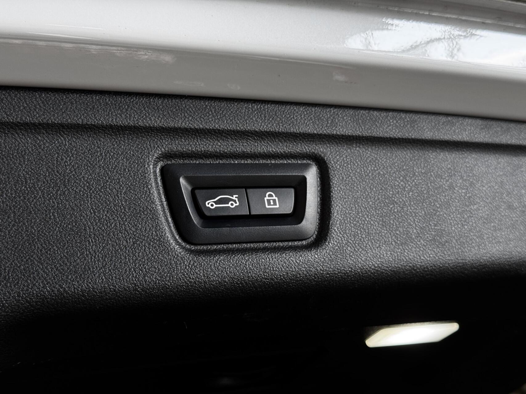 Foto van BMW 330e xDrive