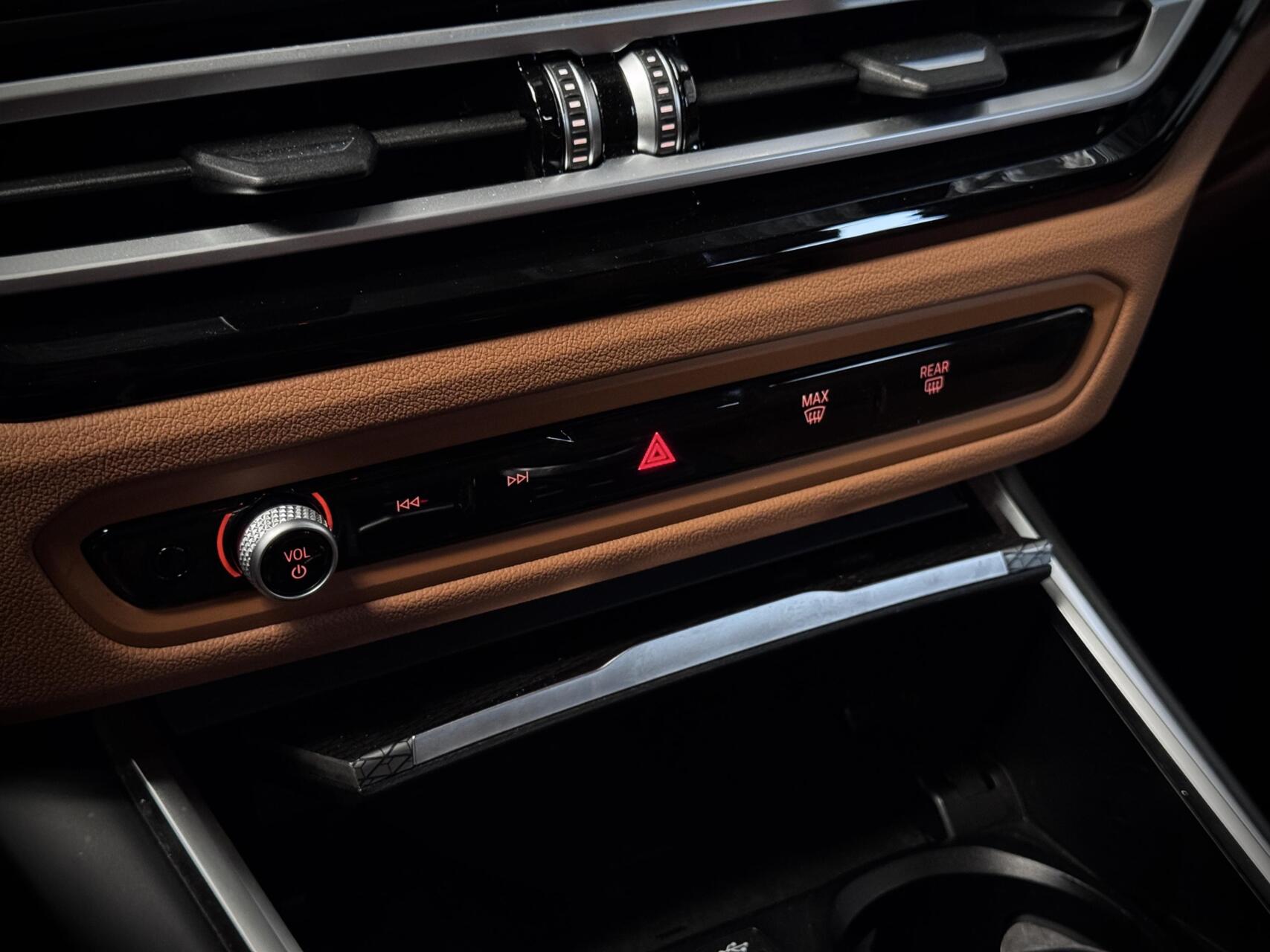 Foto van BMW 330e xDrive