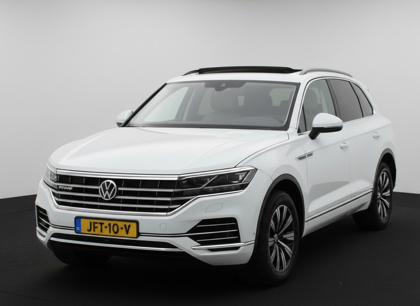 Foto van Volkswagen Touareg Ehybrid