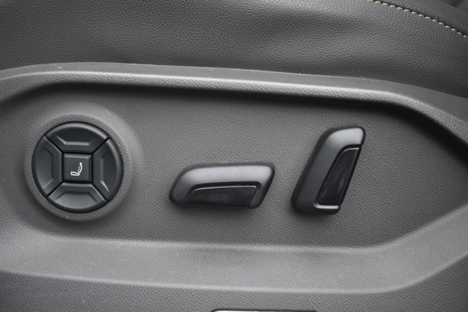Foto van Volkswagen Touareg Ehybrid