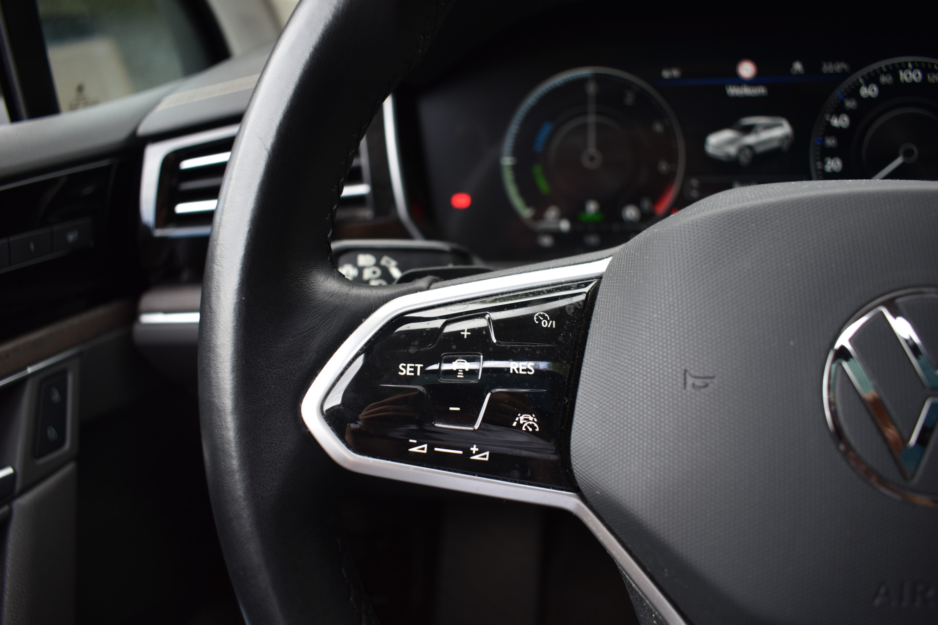 Foto van Volkswagen Touareg Ehybrid
