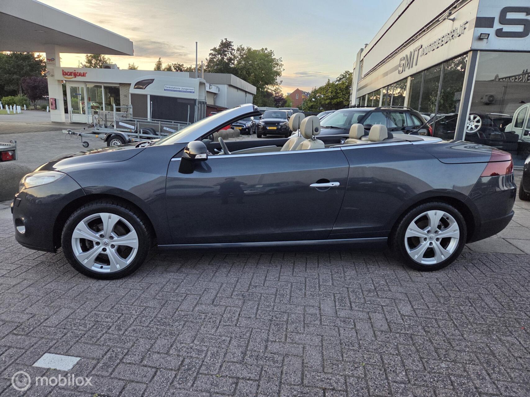 Foto van Renault Mégane Coupé-cabriolet