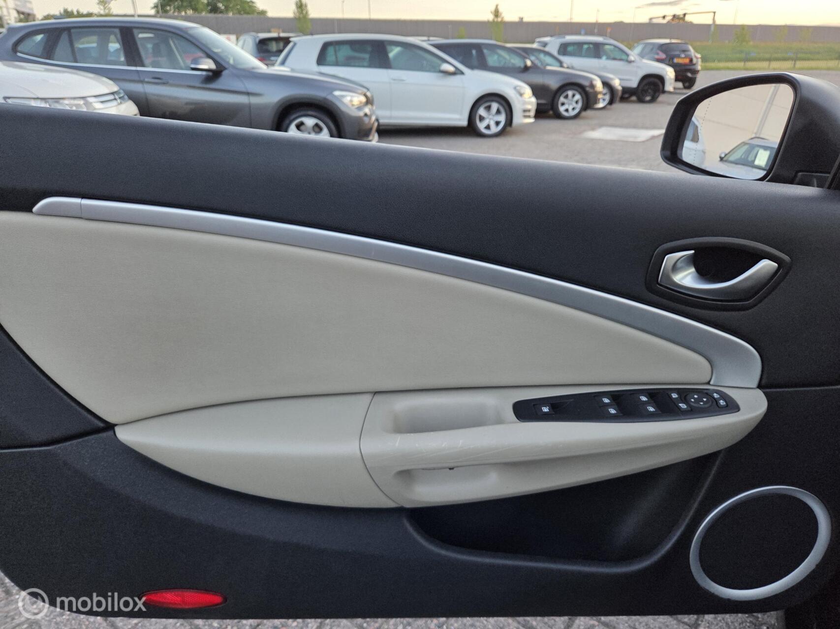 Foto van Renault Mégane Coupé-cabriolet