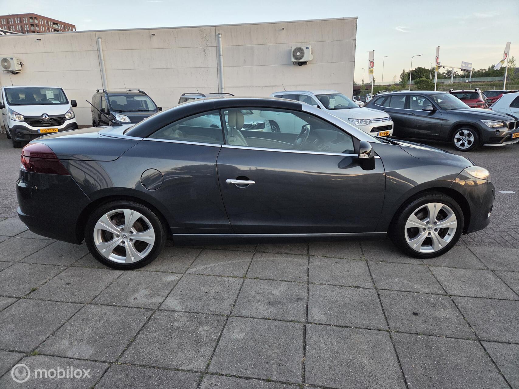 Foto van Renault Mégane Coupé-cabriolet