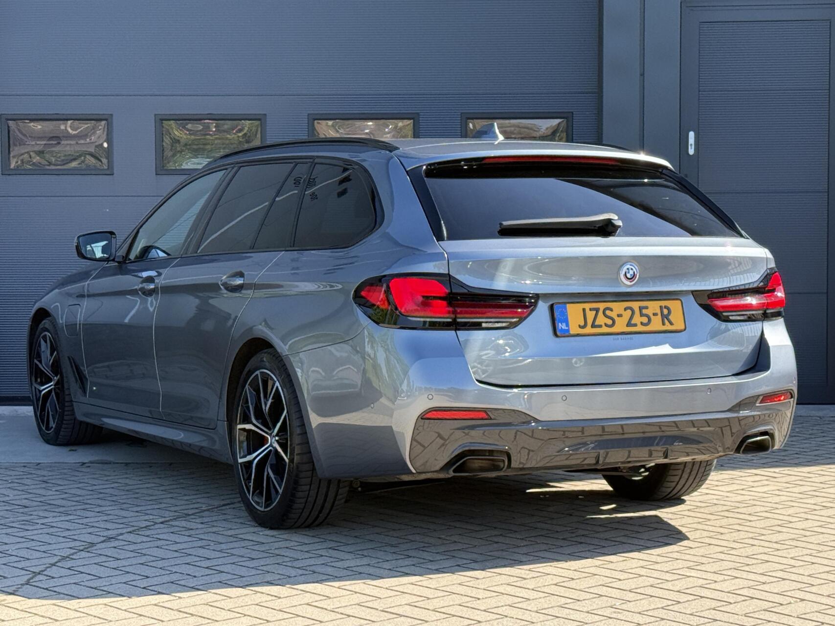 Foto van BMW 530e