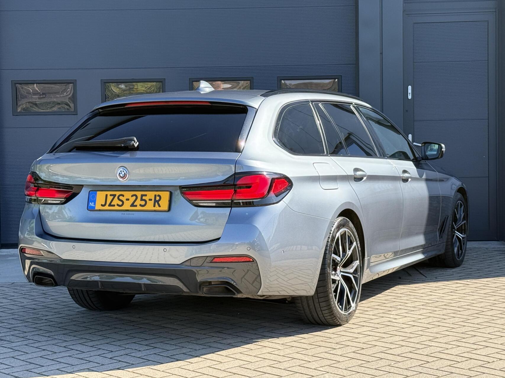Foto van BMW 530e