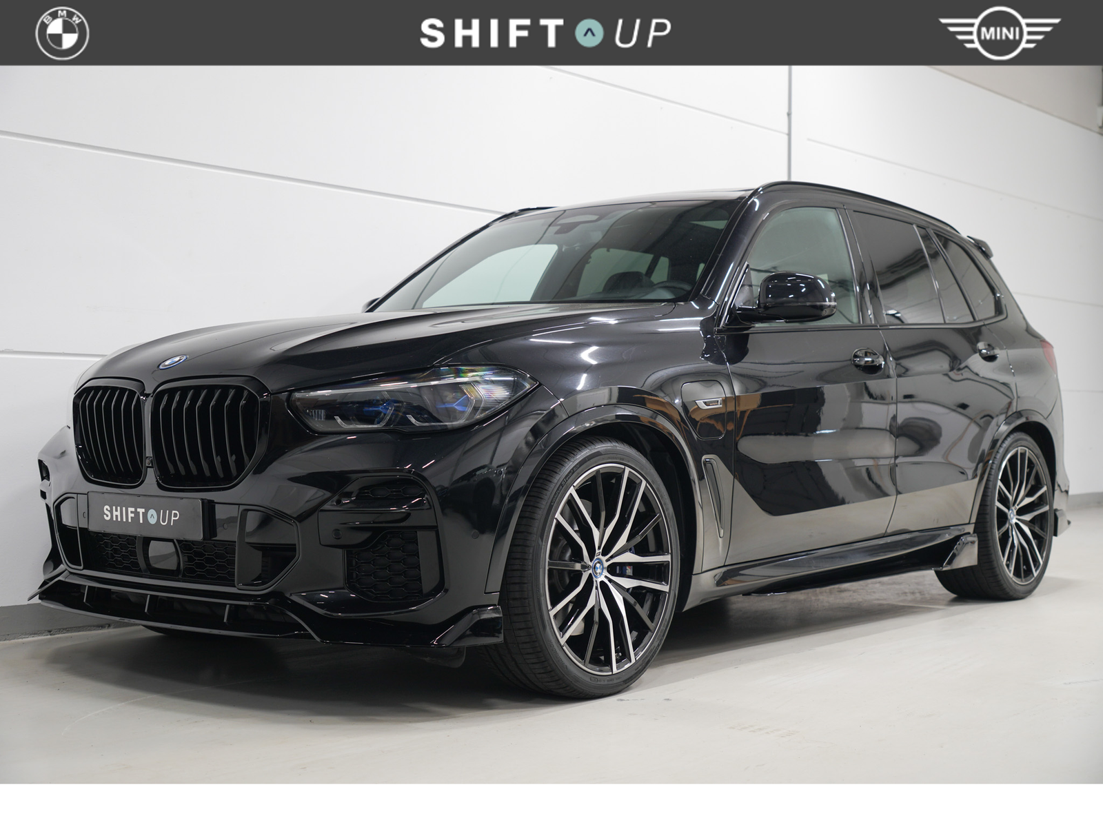 BMW X5 Xdrive45e xDrive45e High Executive M-Sport | Panoramadak | CoPilot | Laser | Harman Kardon 2023 - voorkant