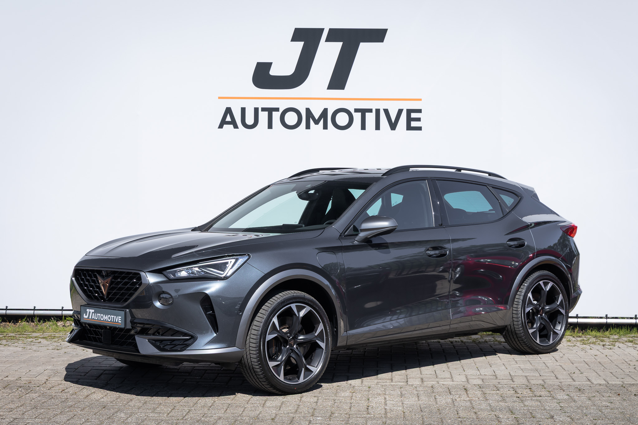 Cupra Formentor VZ E-hybrid 1.4 e-Hyb Copper Ed Soh99% Stoelverwarming | Adaptive cruise | stuurverwarming | 360Camera | PDC | Carplay | Spiegels elektrisch 2023 - voorkant