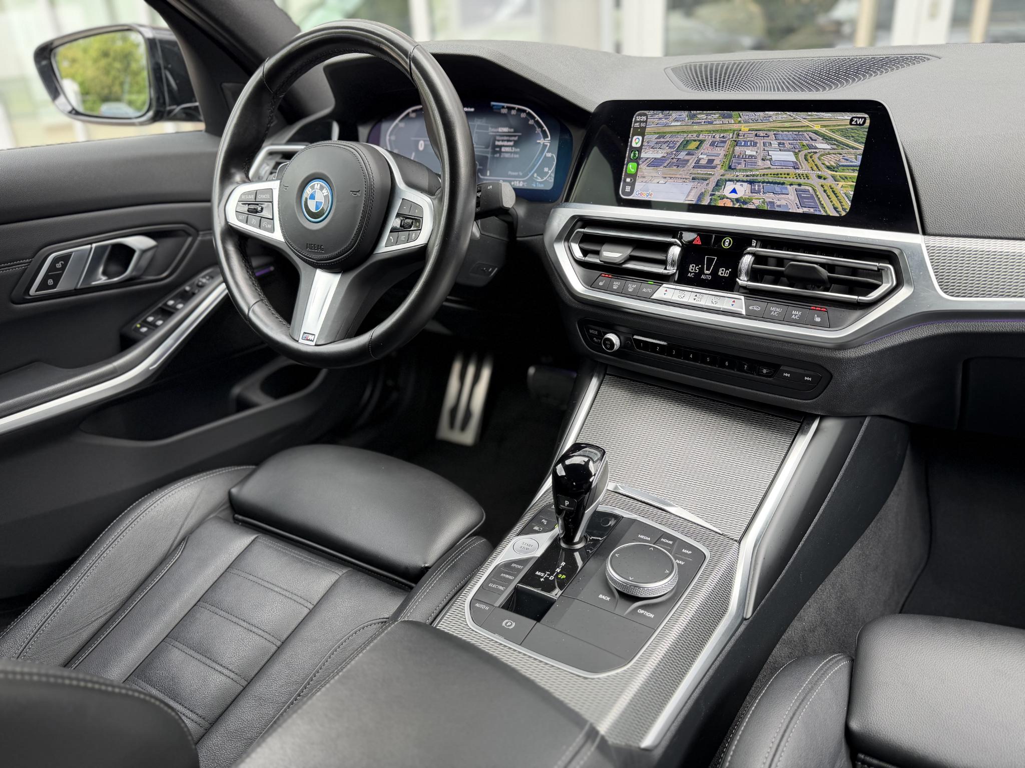 Foto van BMW 330e