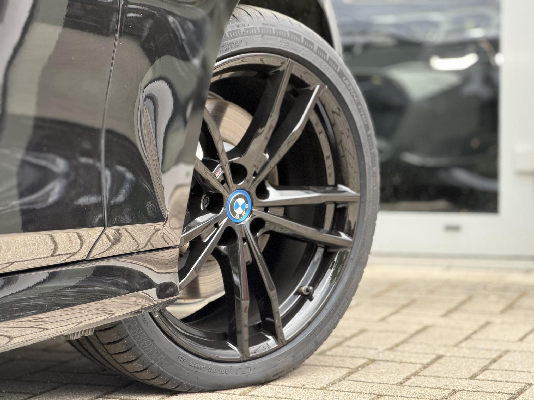 Foto van BMW 330e