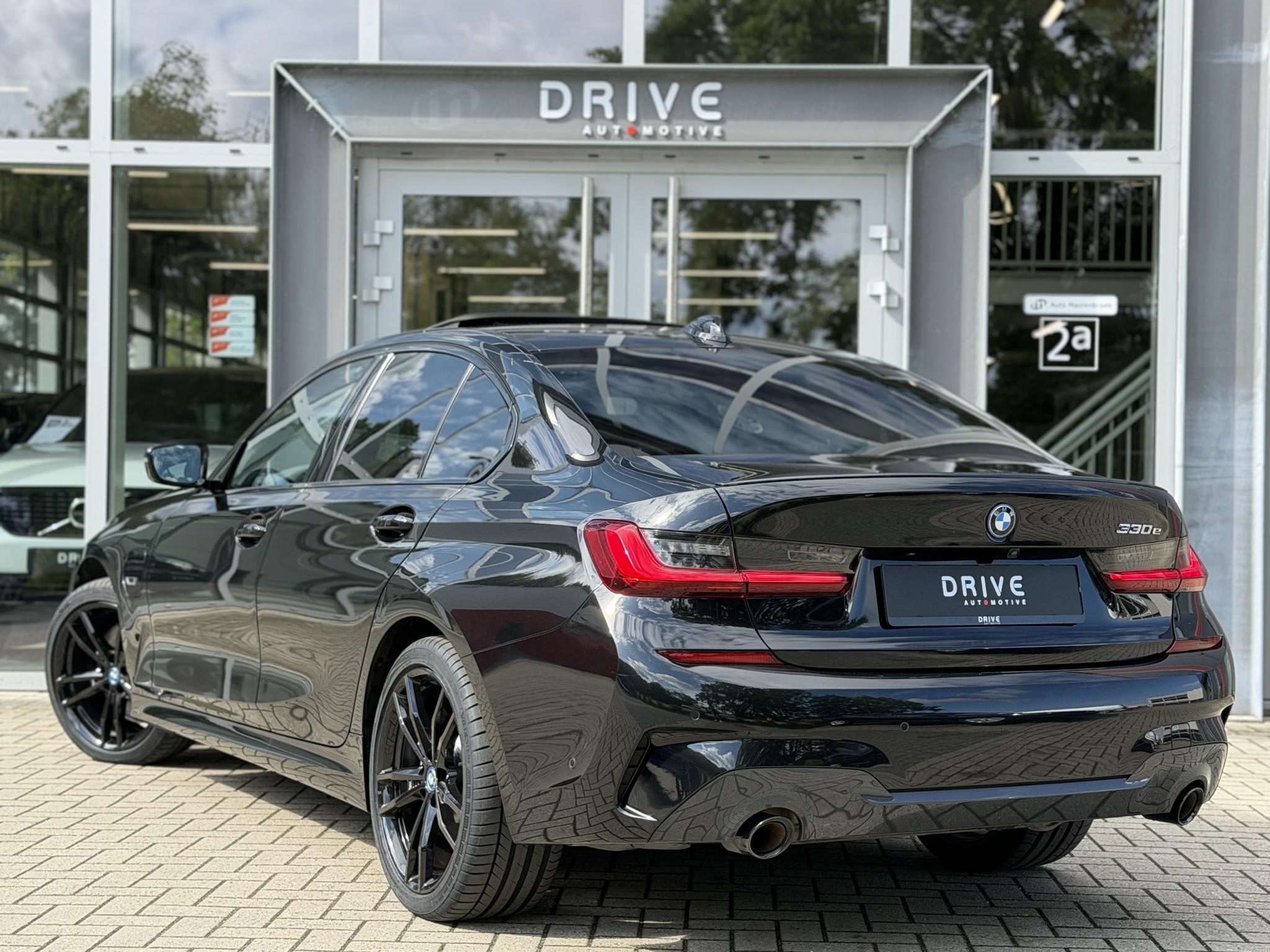 Foto van BMW 330e